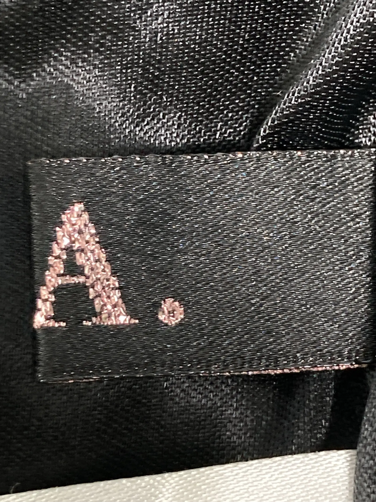 https://r2-worker.digdig.jp/product/004a00cf-974b-4267-a0f7-8a938b20872e/f0bf6db8-cc37-44ed-8568-7633418b33e1