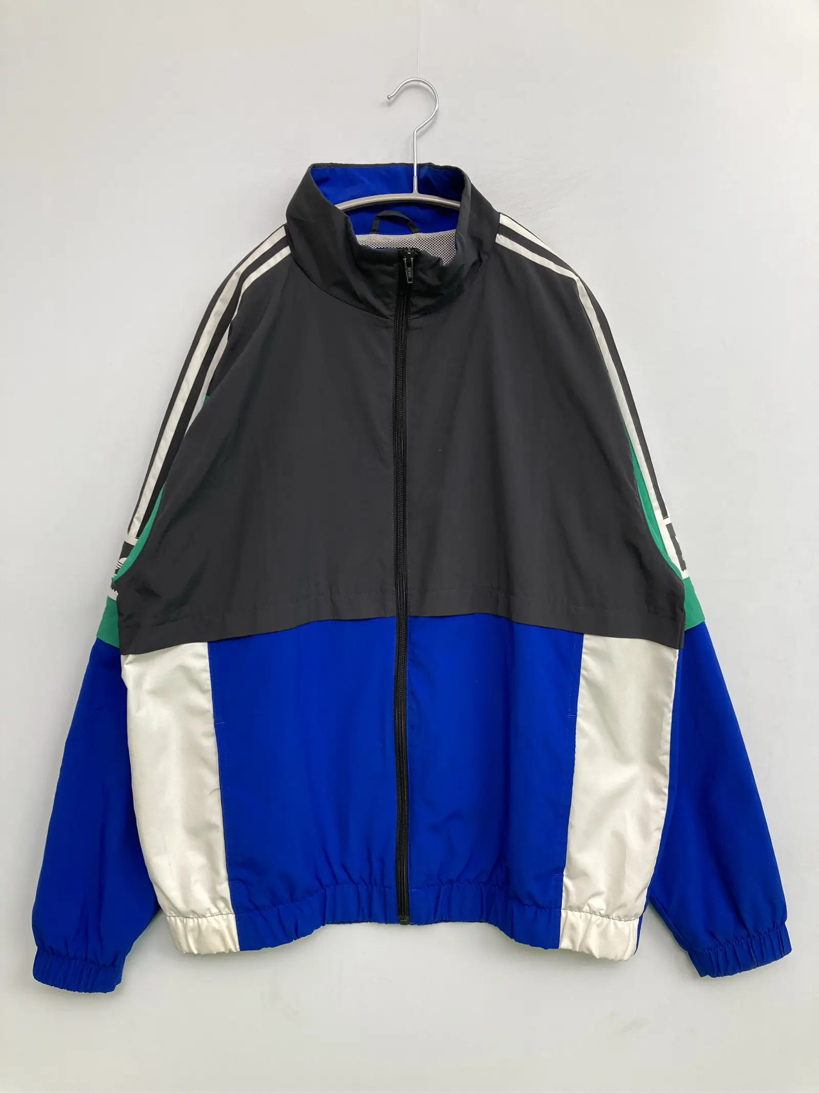 https://r2-worker.digdig.jp/product/00702aec-89df-4352-8cab-1f0eb555d8c9/3f4c1c4a-bef5-49a6-8d5a-833174348303