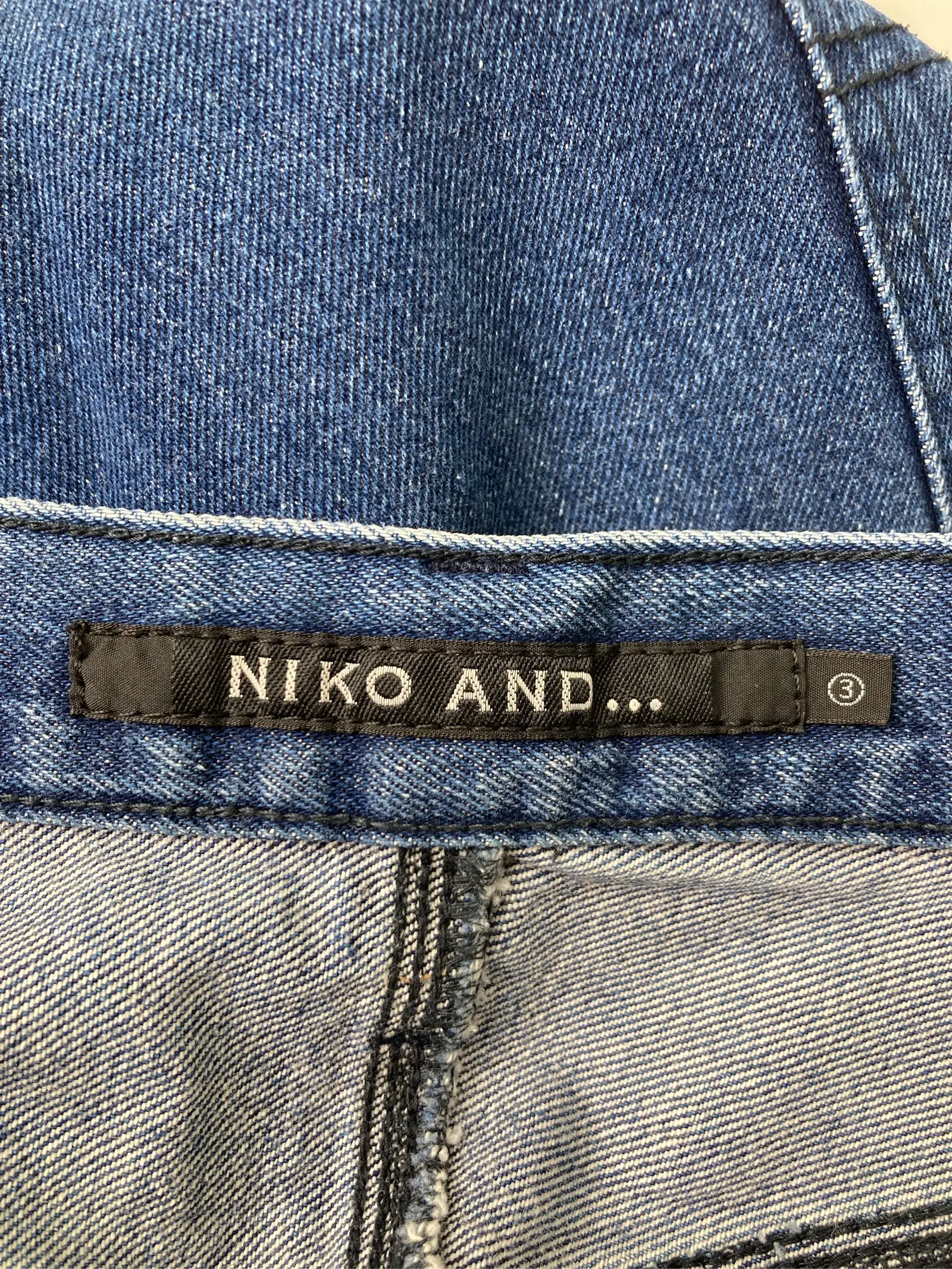 https://r2-worker.digdig.jp/product/01d5f4b9-84c1-4206-915a-4867d1d5976c/3cf0a59a-8370-44fd-93c9-dd219b4be0c5