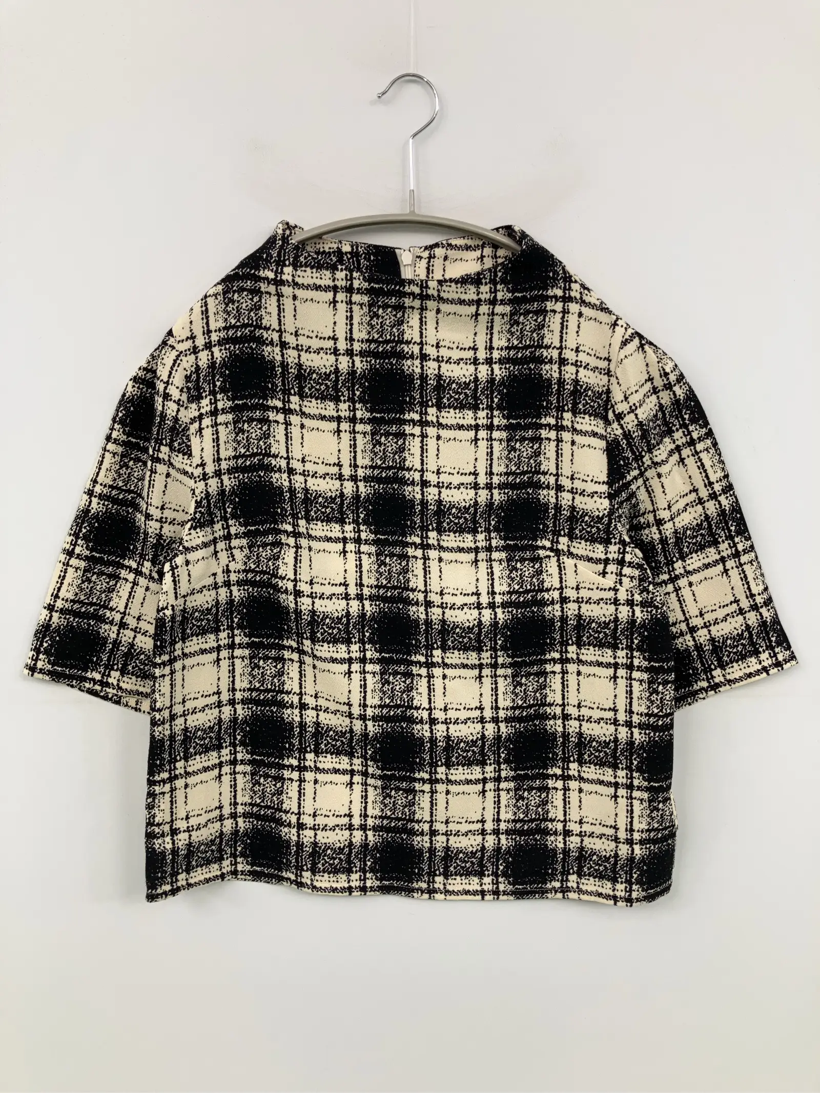 https://r2-worker.digdig.jp/product/01f3e087-1f32-4e84-af51-401fad5cc336/b2c4fec5-cd65-4764-9d9d-6b5d11cdf651