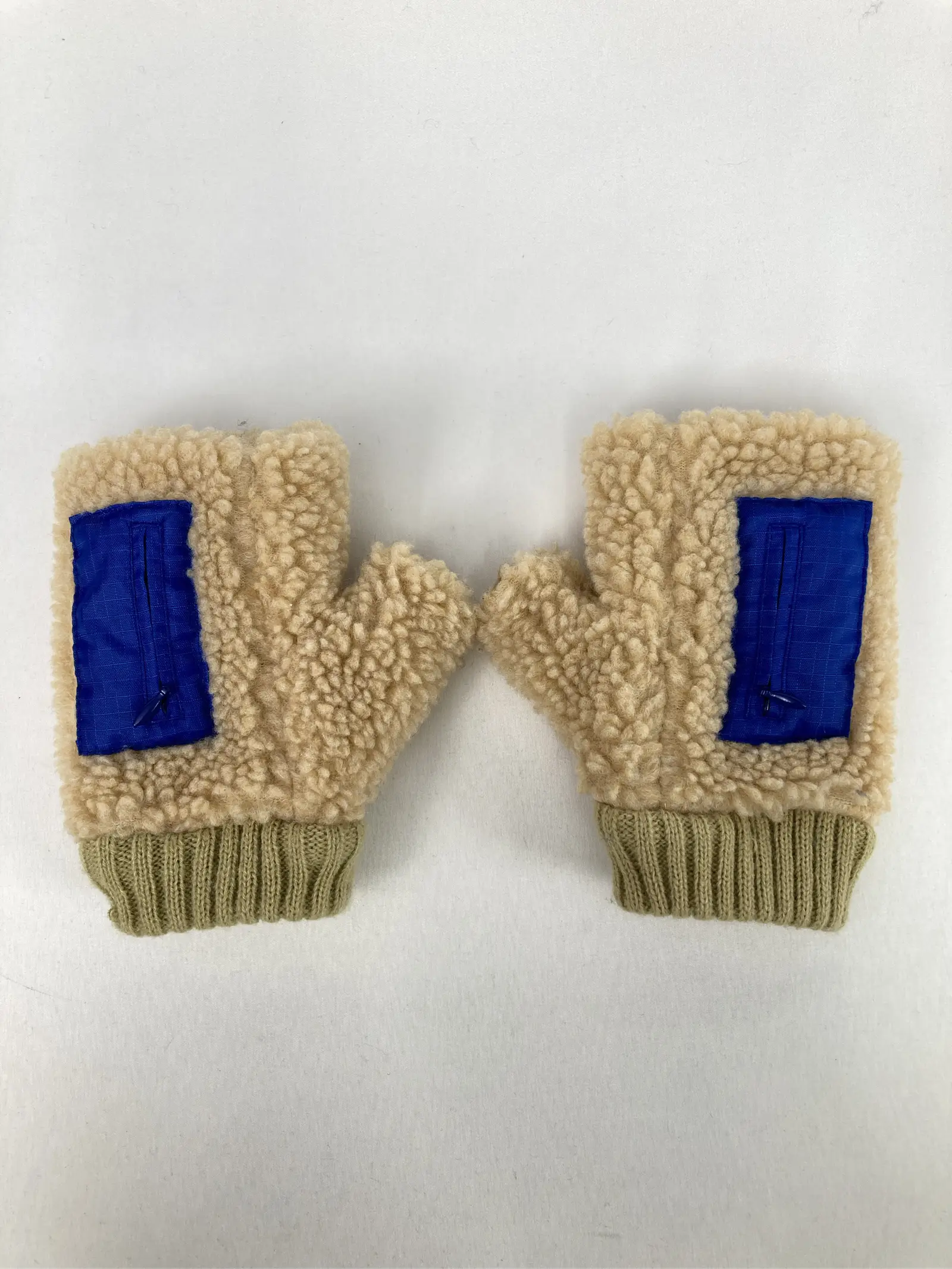 https://r2-worker.digdig.jp/product/02a13651-f201-4c2a-a07d-1b01ec0556f1/4f1f1427-5742-4bca-96b3-7874239a0b46