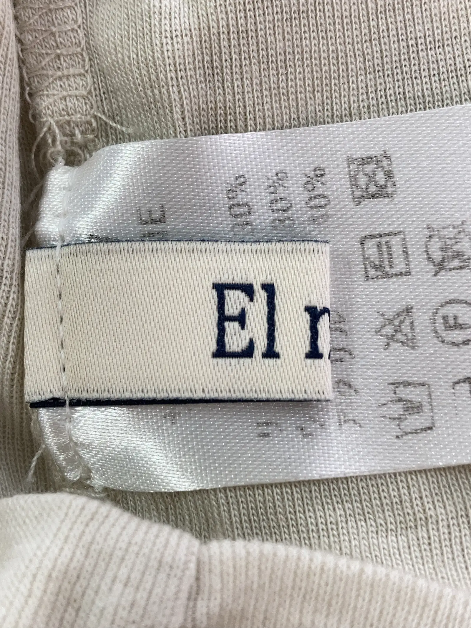 https://r2-worker.digdig.jp/product/0374b1dd-cc78-40df-b8c8-00cbf9a17370/e2c548c4-6d78-4c60-96db-9452602e86c2
