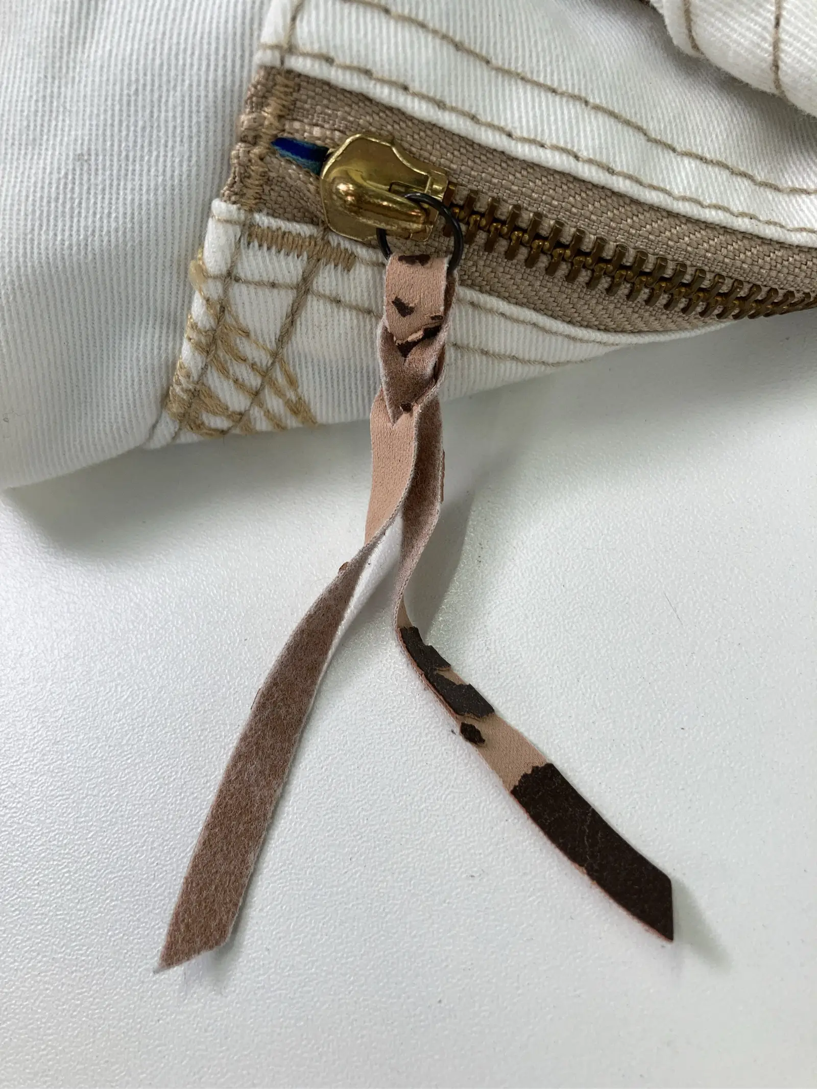 https://r2-worker.digdig.jp/product/04f477f8-cb13-440c-a743-c8c75ab97729/5a9e16bc-a558-45da-8774-2c9151f365dc