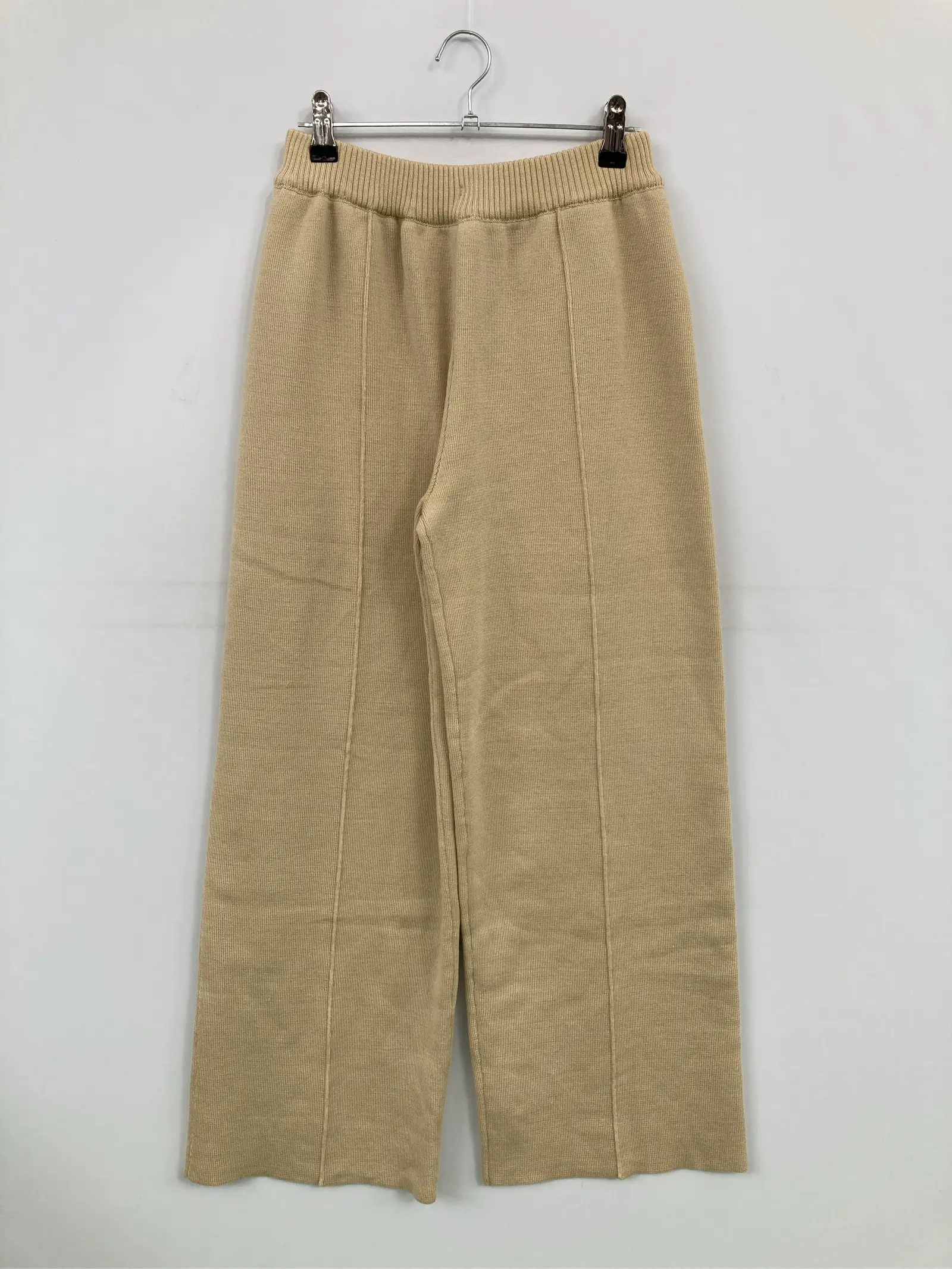 https://r2-worker.digdig.jp/product/0588bb94-b6a4-4366-a293-03aff03a7b46/9b93b268-0b4b-4c27-a174-62f7cc79584e