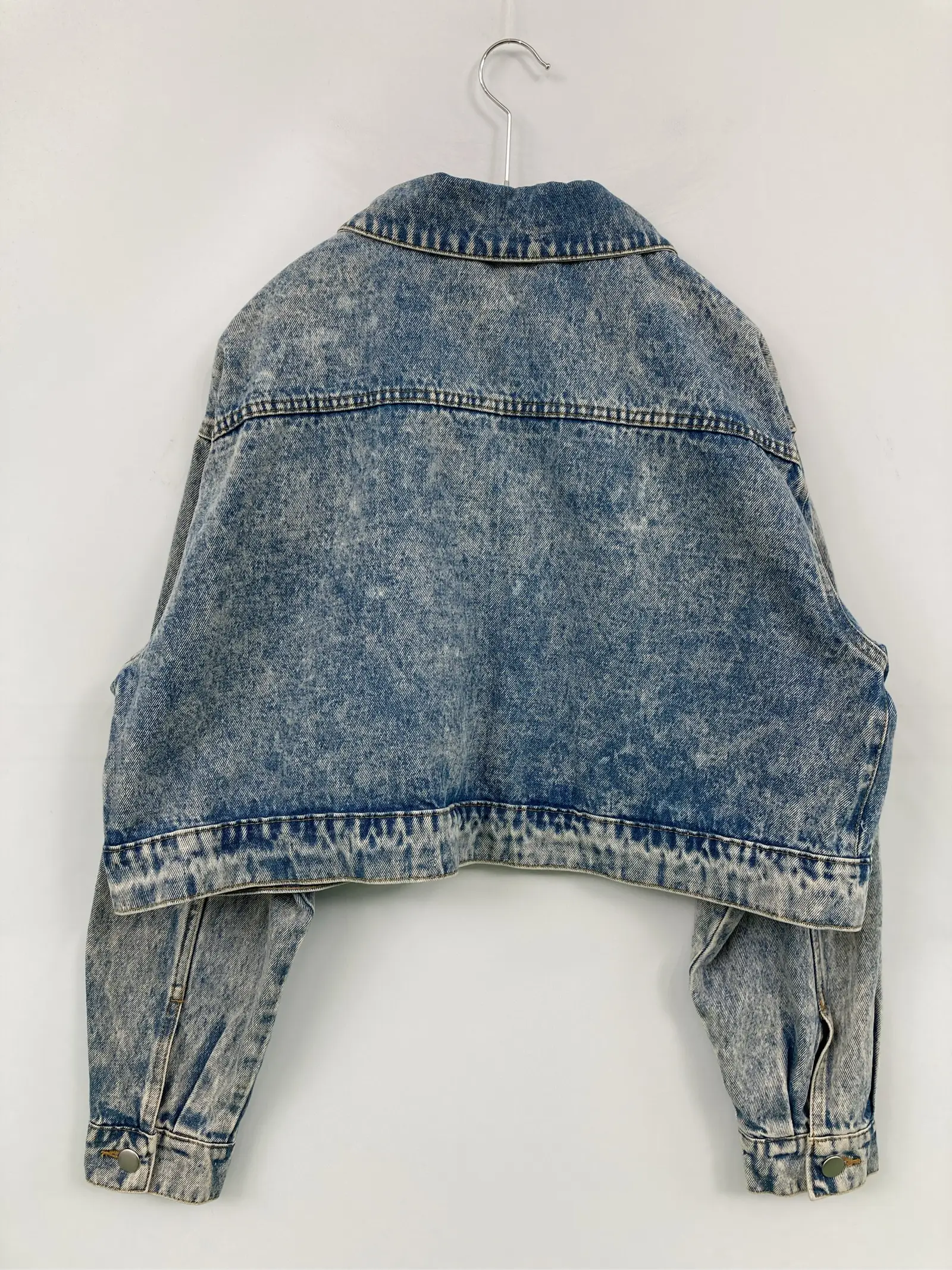 https://r2-worker.digdig.jp/product/059c61b0-0f0b-4bdd-a2ad-077cab8dcecf/c32e2106-5cf8-424d-8673-6e034eb0856a