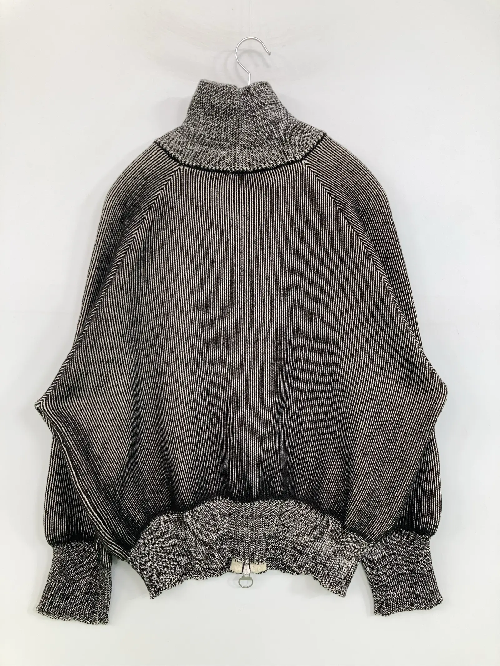https://r2-worker.digdig.jp/product/05ccf457-c1d5-426e-a766-277200a5abd3/77ce0736-669d-4a32-bbc7-93c43cec53c2