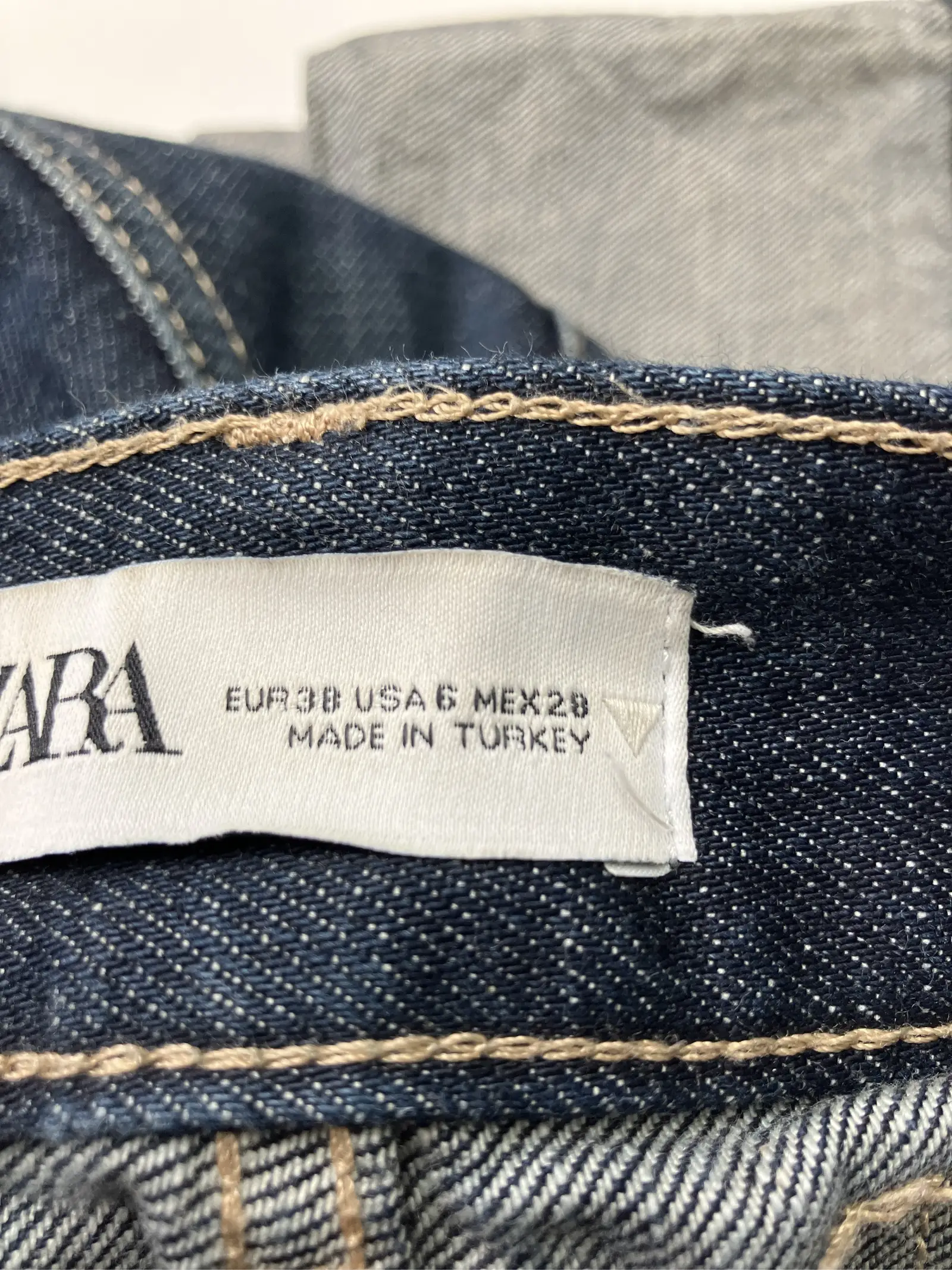 https://r2-worker.digdig.jp/product/0622a29e-f85a-42c5-af22-dcbfd92c888e/a644fa64-0b30-488b-977a-ca4ca3a41752