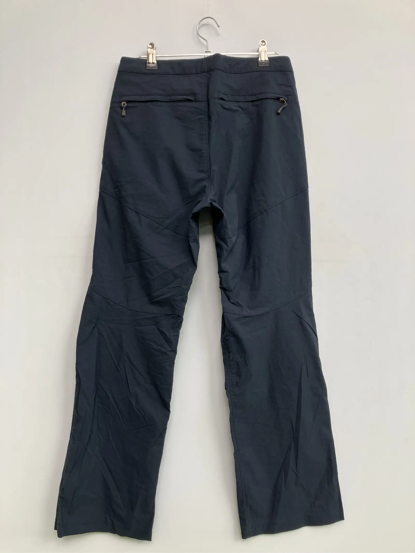 https://r2-worker.digdig.jp/product/06779047-bd54-43dd-901a-854247f27a21/198ec77f-2e04-4c9b-8c01-dc742d042695
