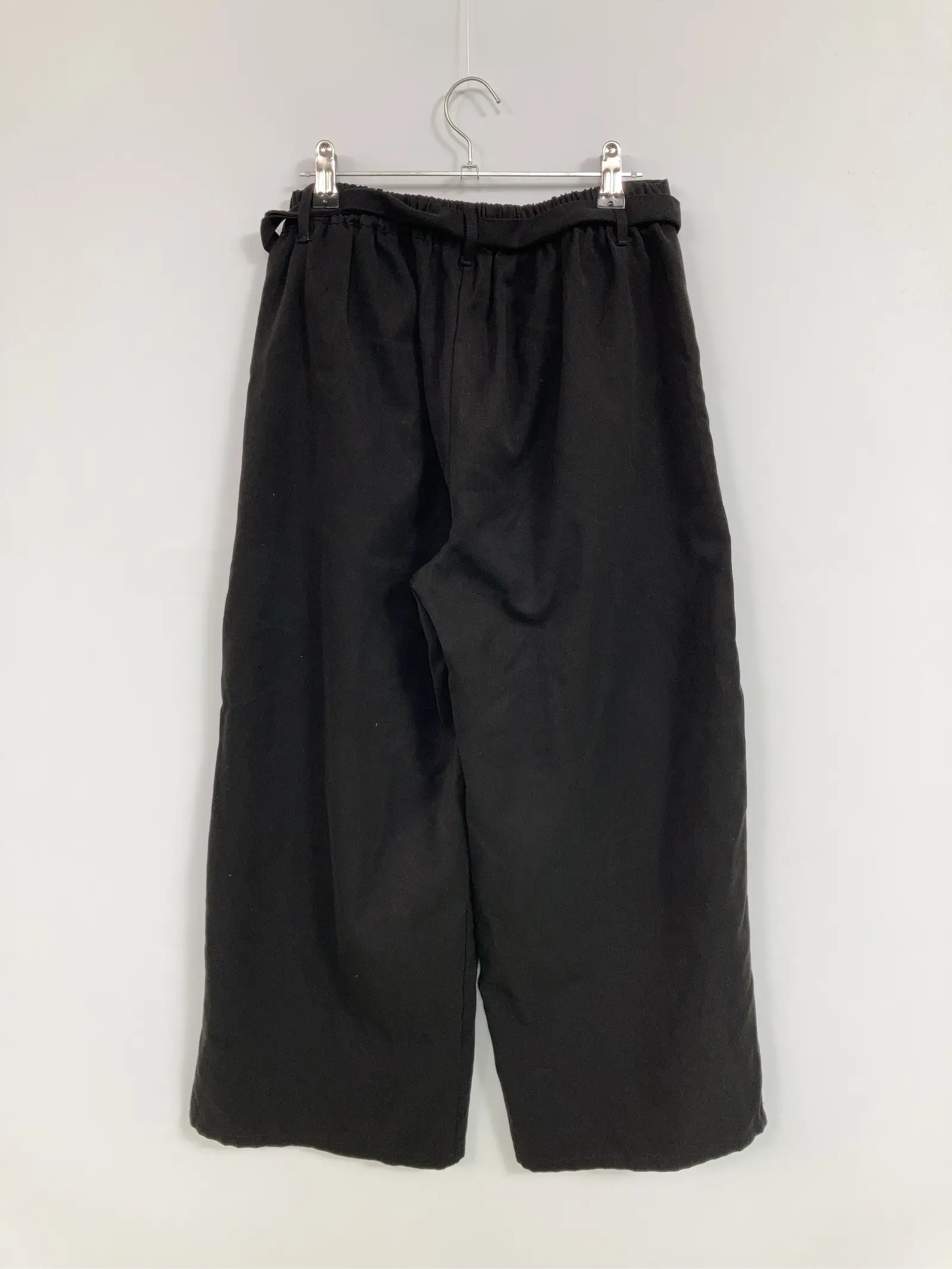 https://r2-worker.digdig.jp/product/06a1324a-fa8c-4f26-8a77-ae25ff303e02/8dc90c2b-ba2e-4208-9587-8f7c01f97852