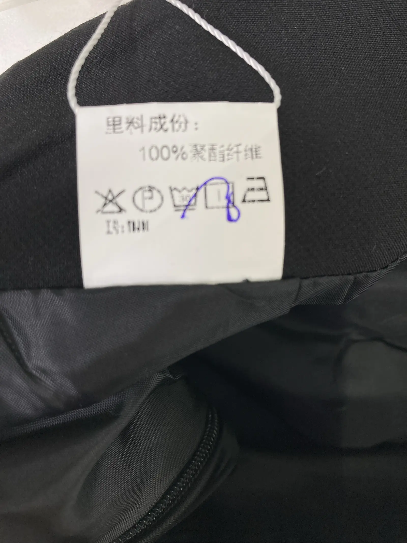 https://r2-worker.digdig.jp/product/06efbf4d-8d76-4b96-8970-bbd993105518/86a755d9-82b5-4b7c-85c6-3ca78dba5dd5