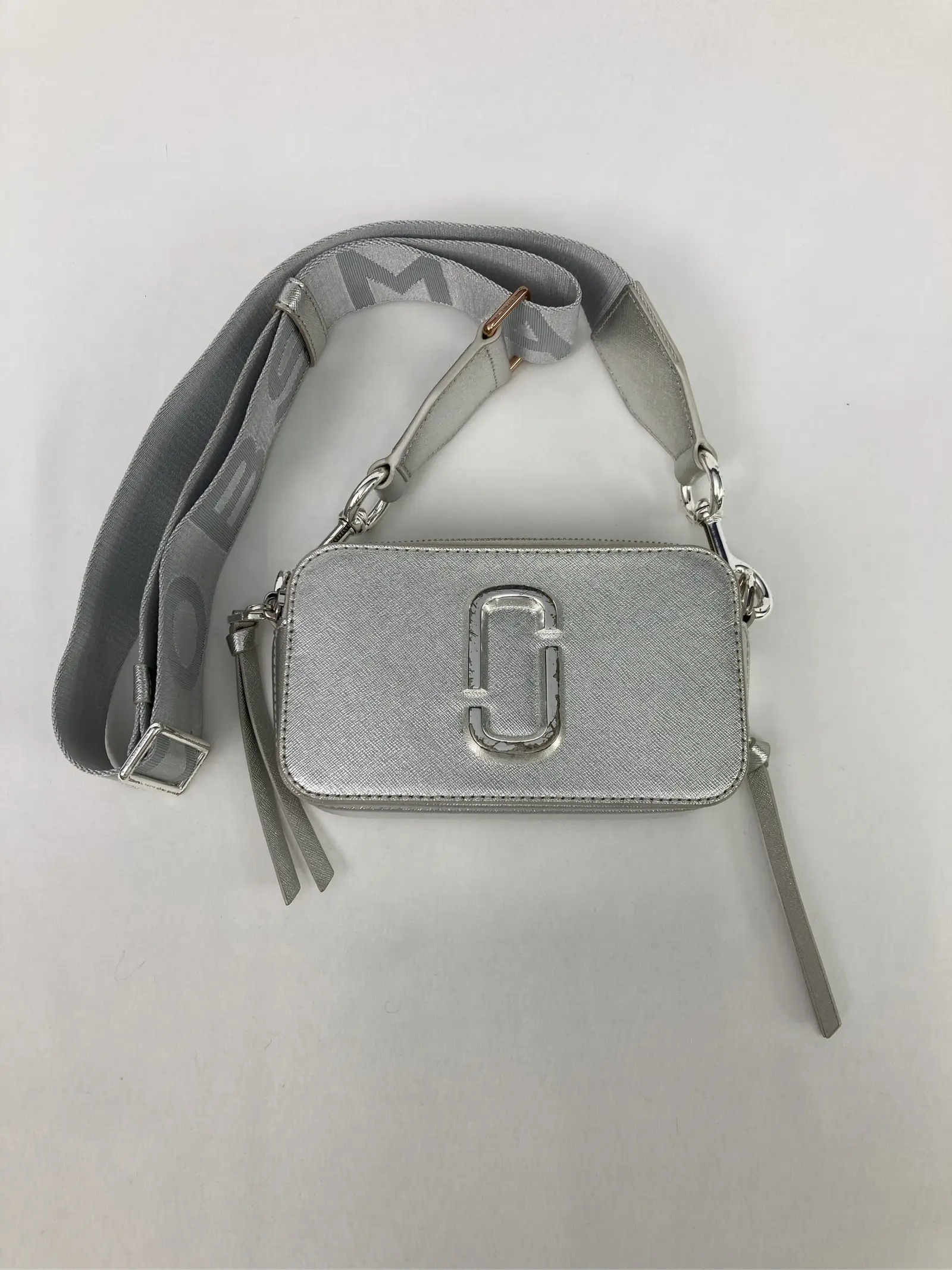 https://r2-worker.digdig.jp/product/077d586b-4c6c-4bc1-94f5-a243b27ed76d/debfe1ce-a3f3-42b2-a0be-9981a626dcd2
