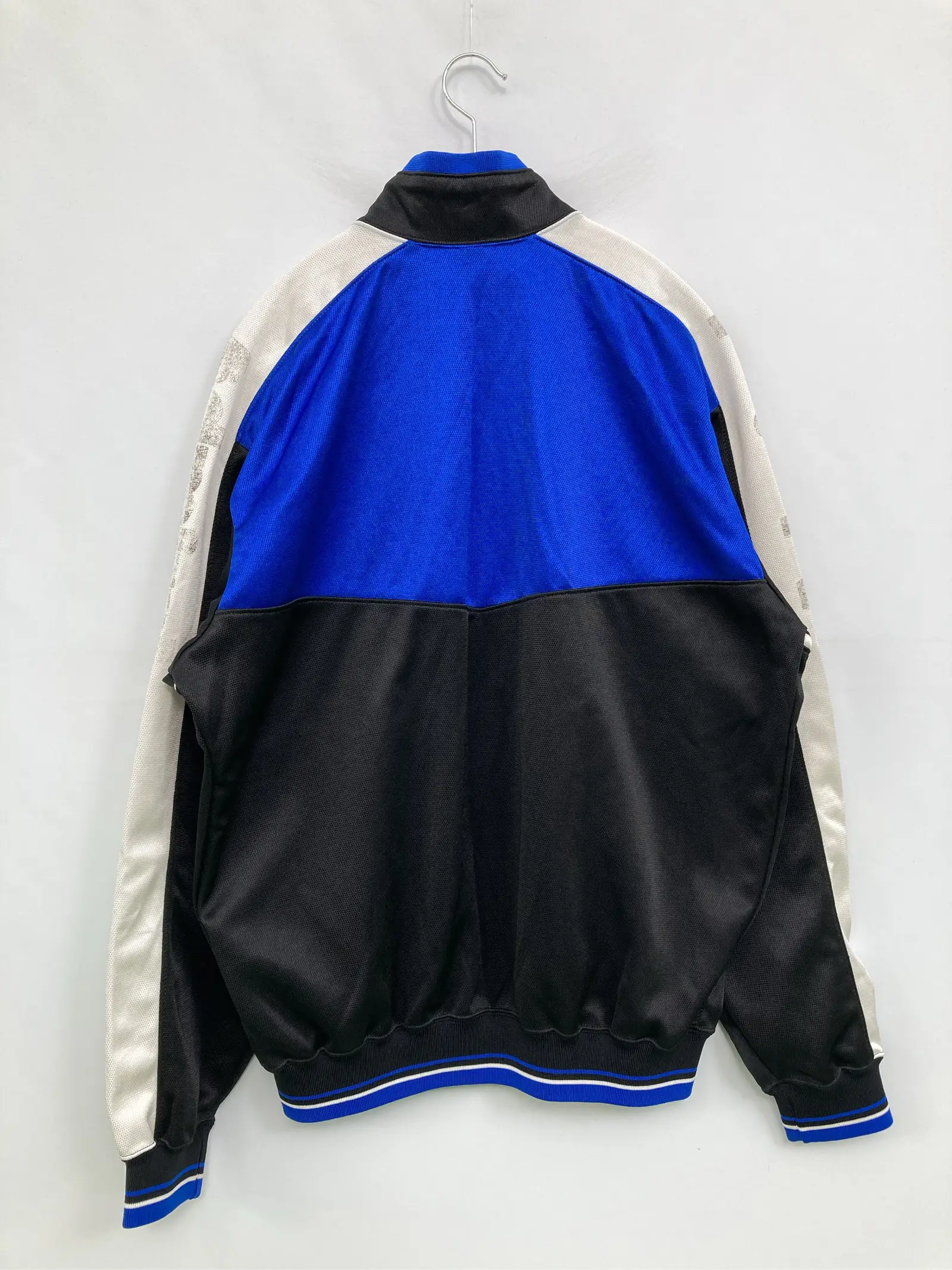 https://r2-worker.digdig.jp/product/07cd5003-16ac-4739-8729-f74abeb785ee/1976e5d5-7a8e-4277-a382-b06acd928b5a