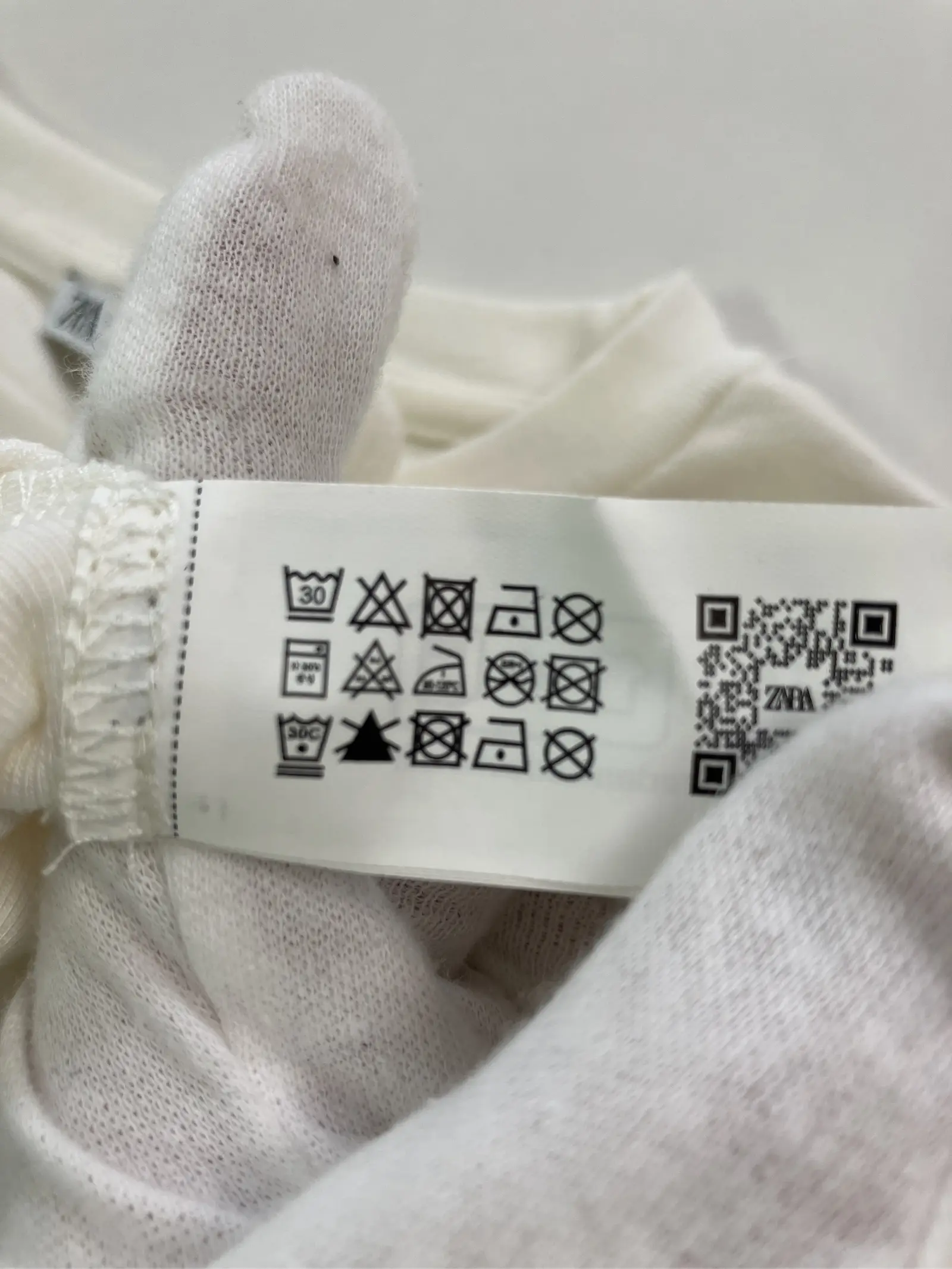https://r2-worker.digdig.jp/product/080dd263-bde1-413e-a78a-4b99efa37f2a/9c04d183-a189-480b-88a9-d285d922b3e6