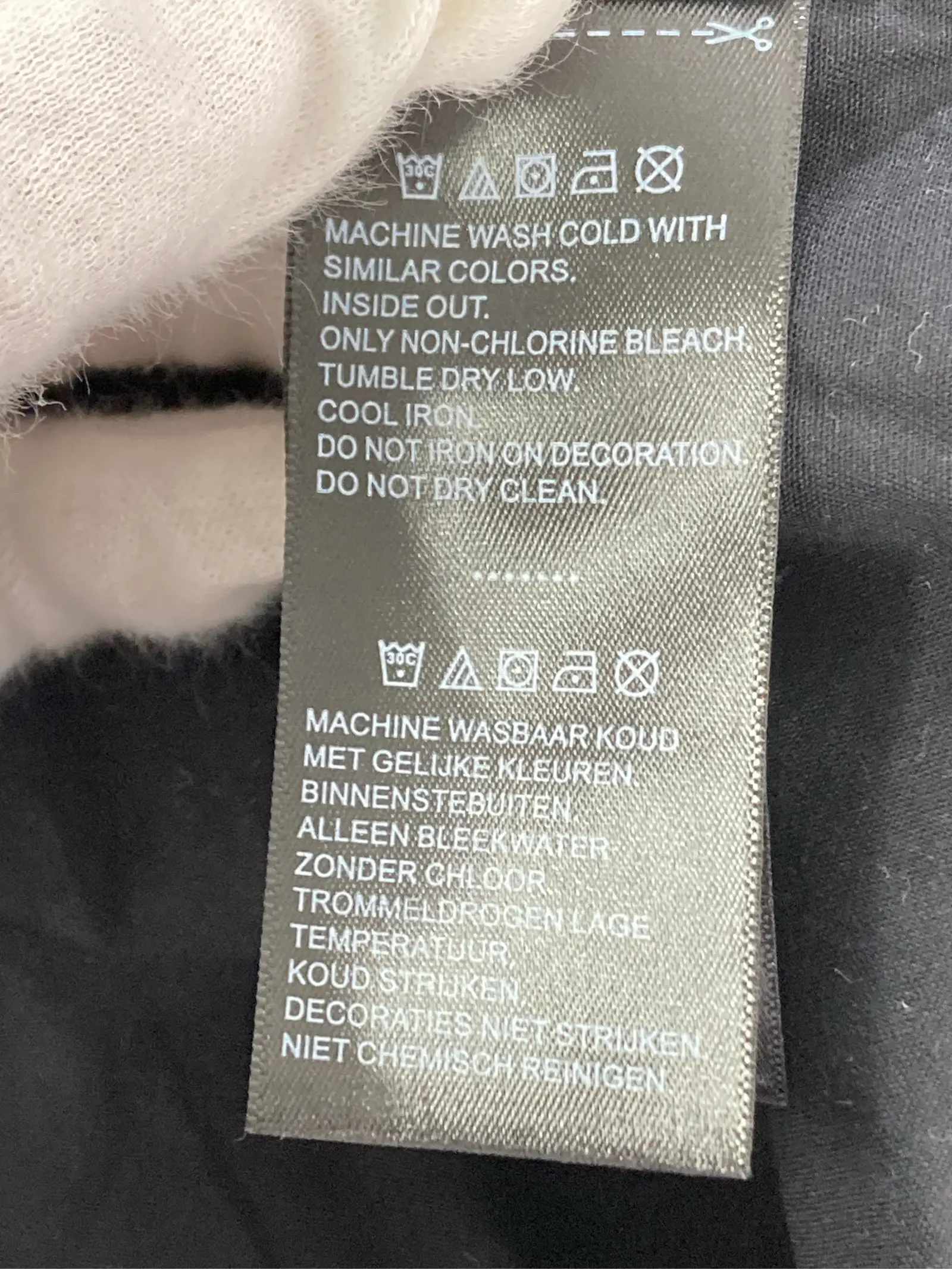 https://r2-worker.digdig.jp/product/0917ae1f-80a7-4dbb-92a1-08f6290eb49d/9c3be32c-dc23-4aac-8a20-e1b0b1908a42