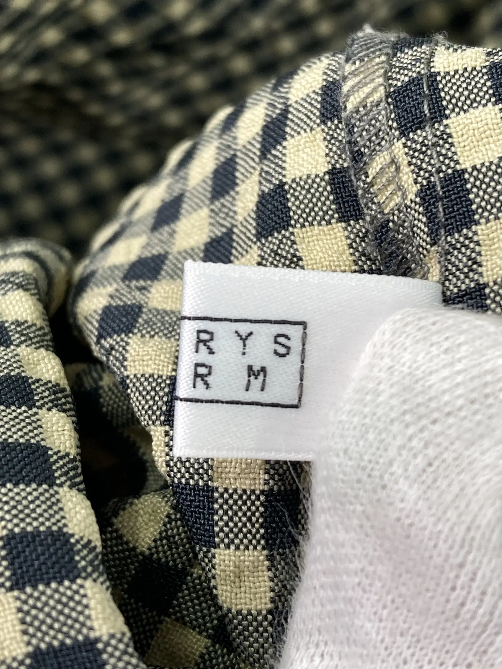 https://r2-worker.digdig.jp/product/0a159d93-2bc1-4e5f-8e21-ae538cb96f0f/e385402b-eea6-455d-a134-dea04911320a