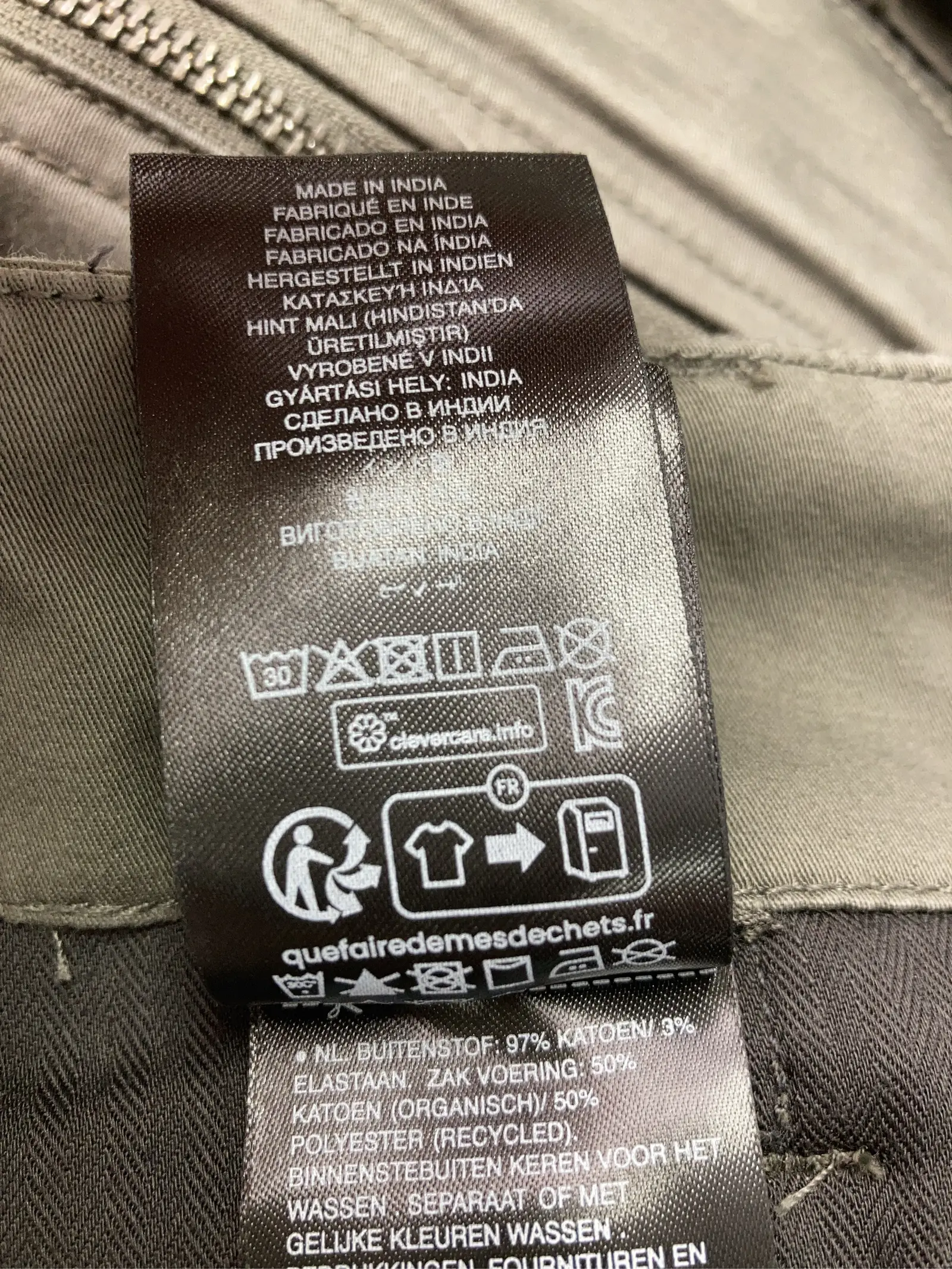 https://r2-worker.digdig.jp/product/0a4e1a02-5c16-4480-906e-a216e2a80244/fe68b3bd-dfcc-46c9-a0ff-edadb7f53f33