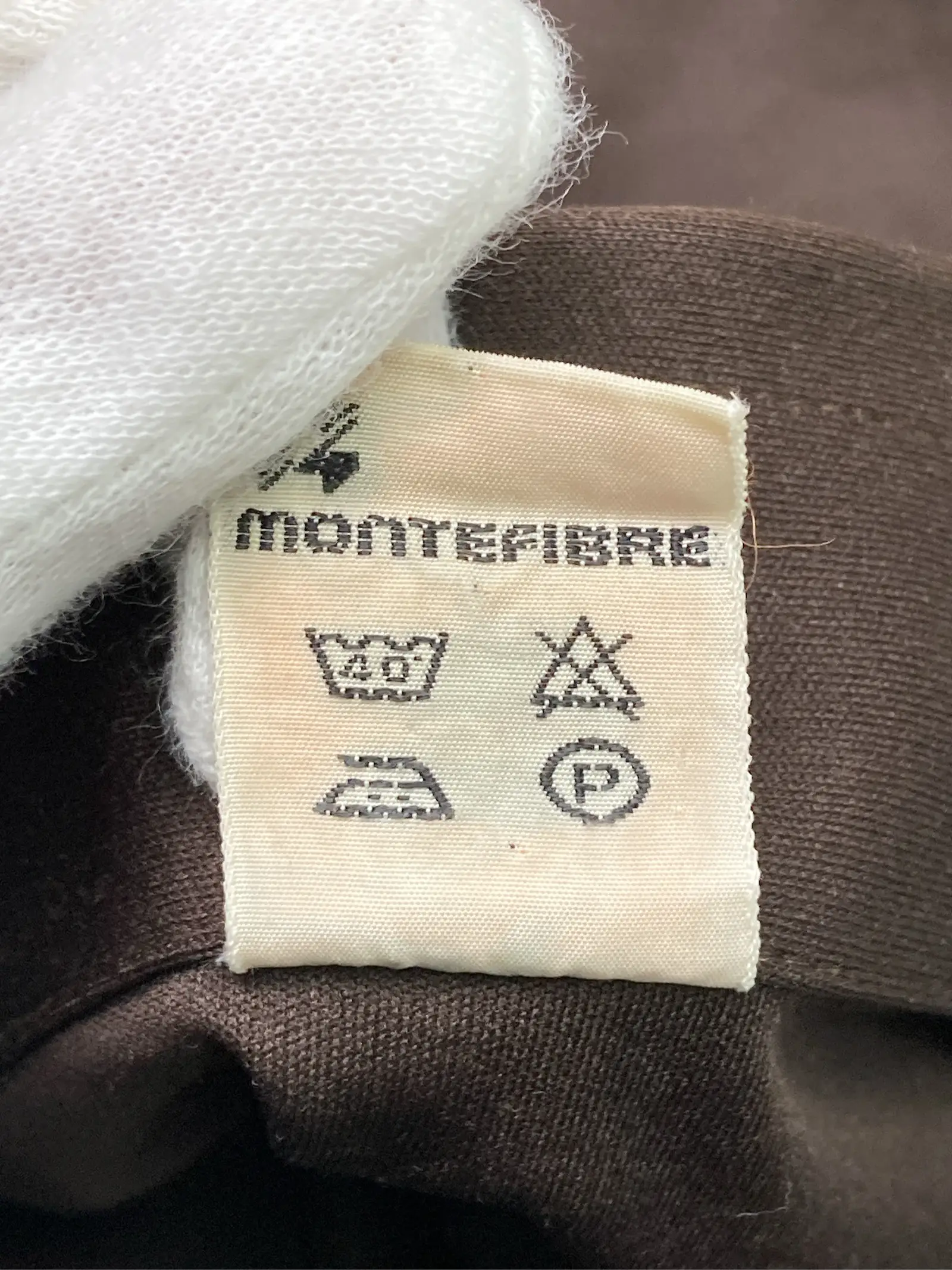 https://r2-worker.digdig.jp/product/0aceefd9-fe00-47b5-9dd4-8019fc479e2b/ee3e55cc-4d1a-4d19-9355-51ec70d36c3c