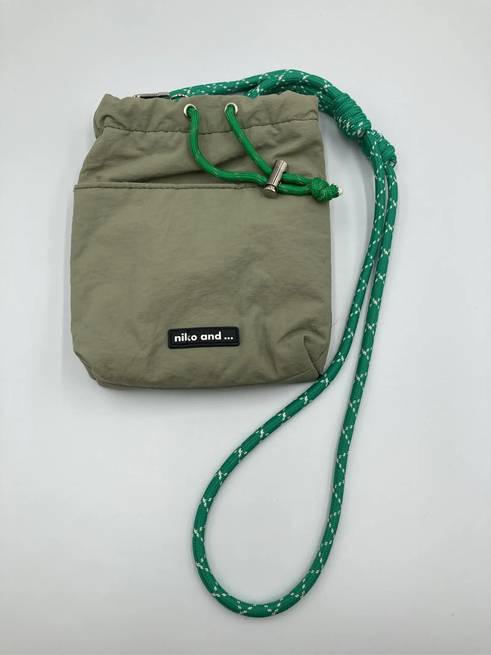 https://r2-worker.digdig.jp/product/0c927a26-5f1c-412d-8e77-f594fe506ea0/fcad4ba7-dd9e-4970-9496-7acf1341cd0f