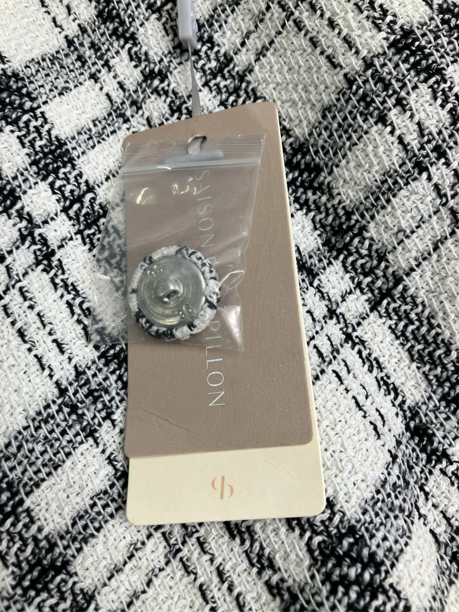 https://r2-worker.digdig.jp/product/0cff8ba1-fa98-4347-8eac-87c232f08179/4319f3c3-6592-4753-9df3-ffb6364a90cd