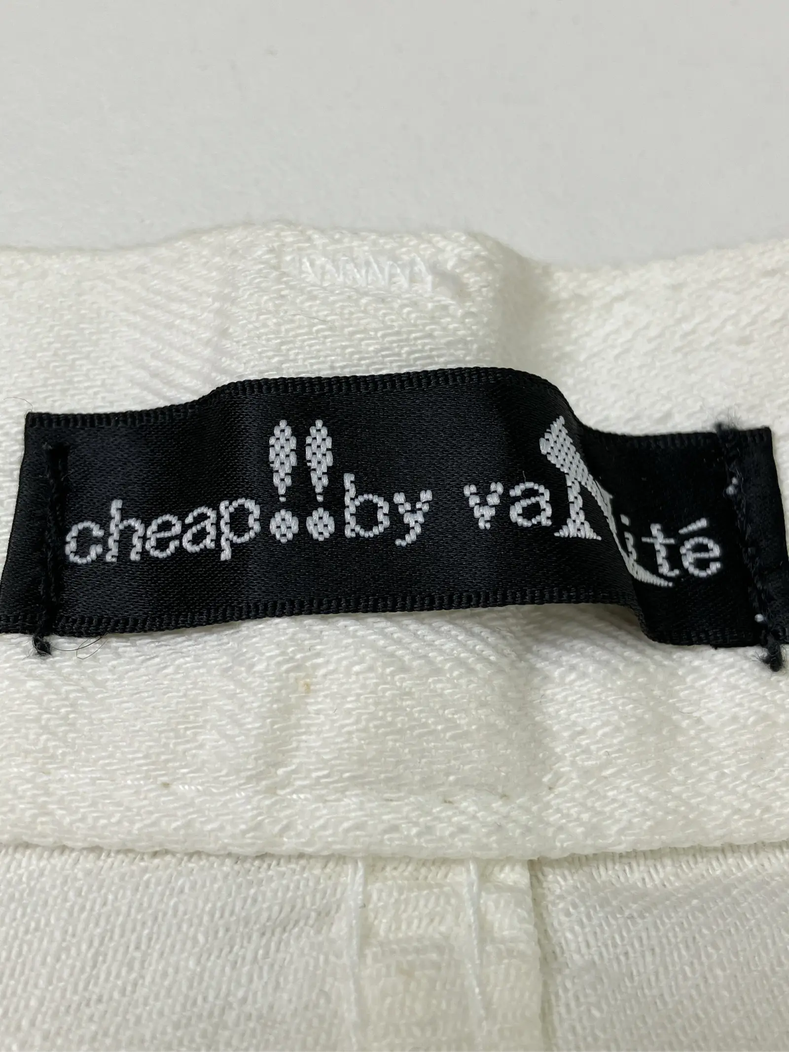 https://r2-worker.digdig.jp/product/0d372673-0f01-4c5a-b57c-bafe732fa62a/a3bb5e5b-f1ff-4af8-a32b-7fda18898f0d