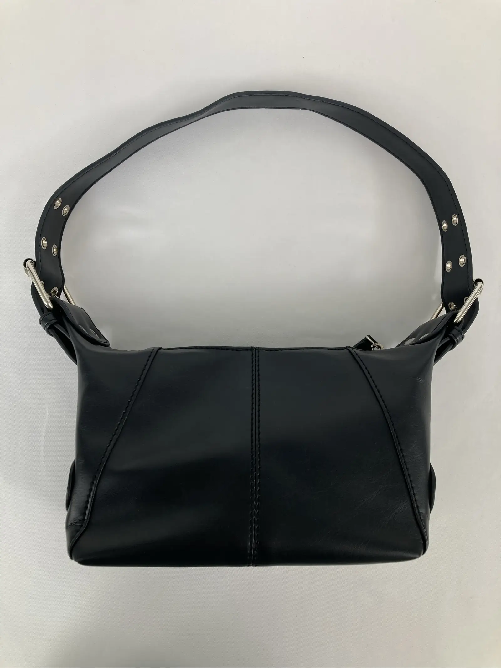 https://r2-worker.digdig.jp/product/0d3f7761-bd4f-4b4d-8a2c-322479aebb63/4be6f30f-618a-47a3-a9d1-877a98d2bdad