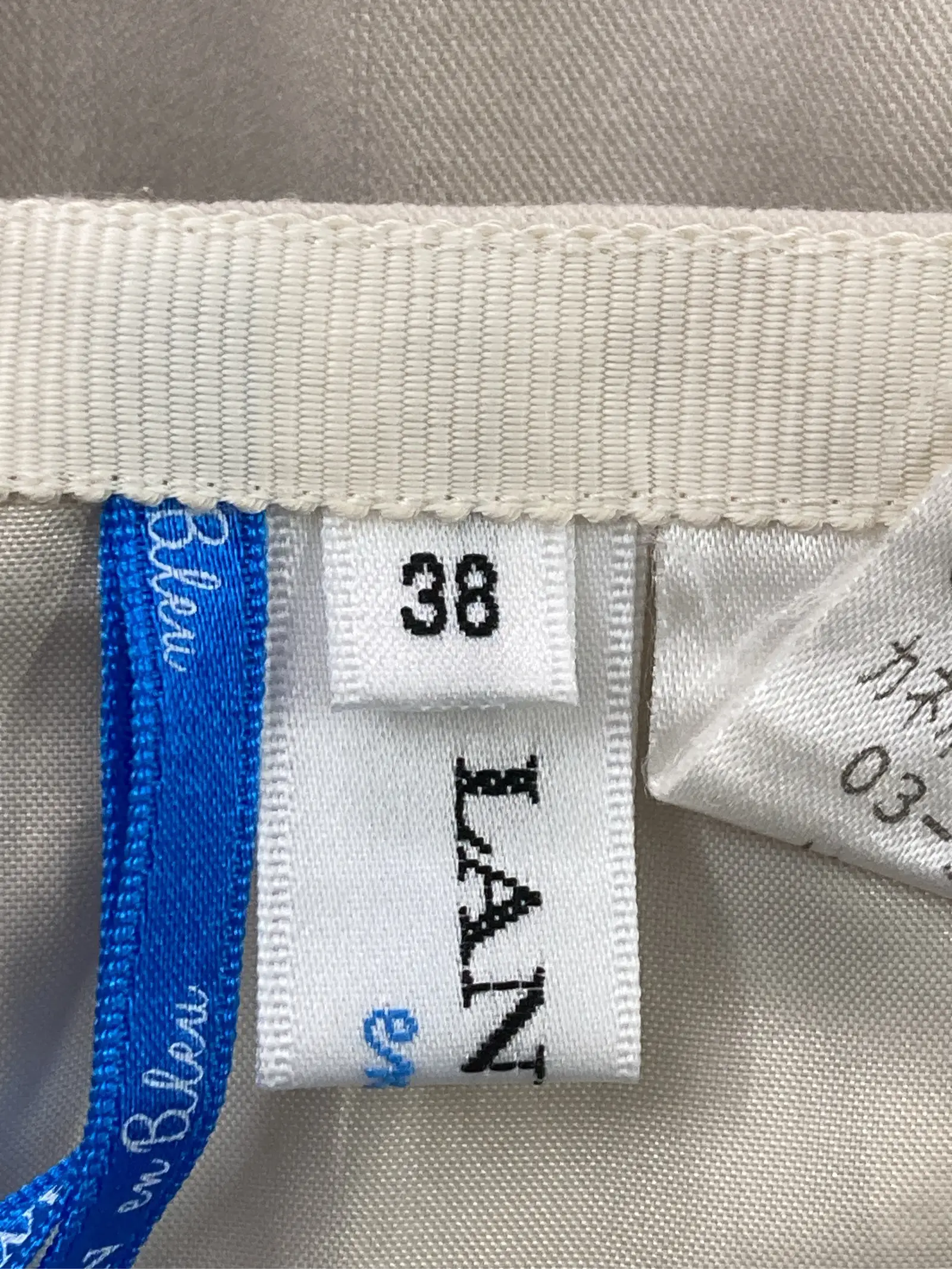 https://r2-worker.digdig.jp/product/0d8c8b2f-bdfa-4cb6-8a63-4eaa9c03729d/19ab7971-1cd2-407a-986f-71bd3a83c26e