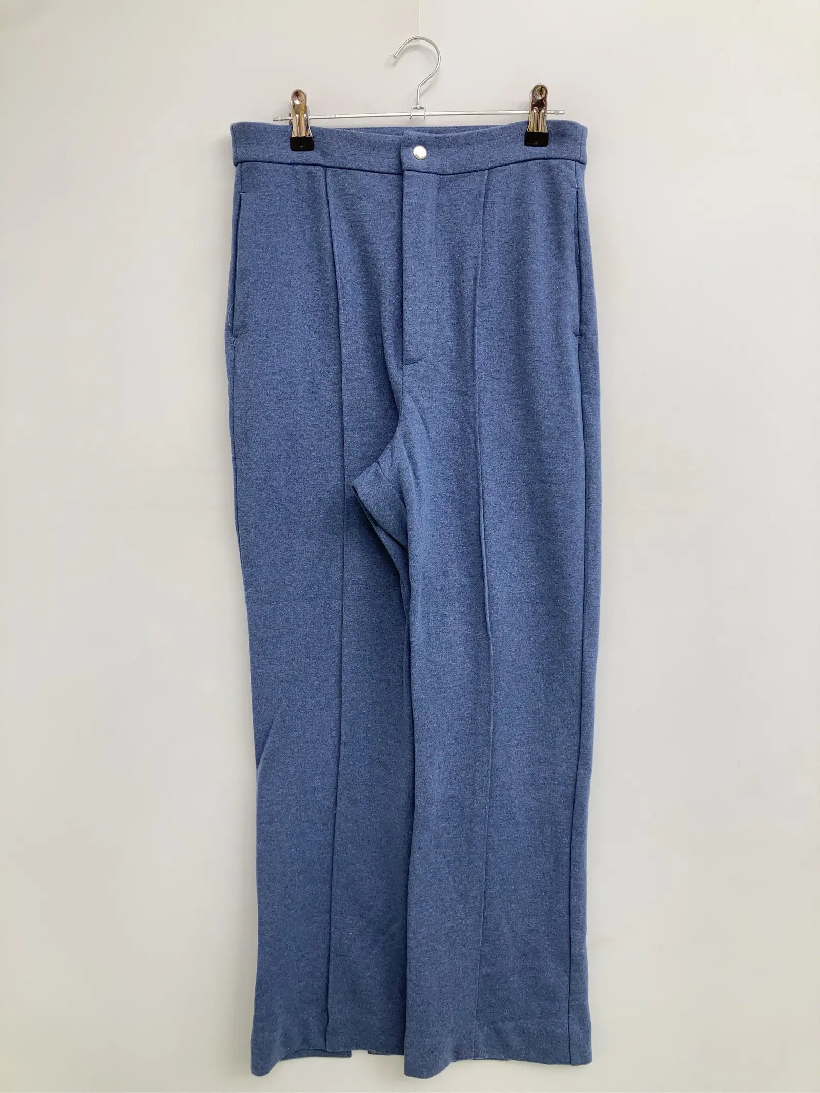 https://r2-worker.digdig.jp/product/0e9510c8-eda7-456d-a5b6-21e94798b0e7/72ab3ae0-e989-46d3-98f3-4a0a065cf66e