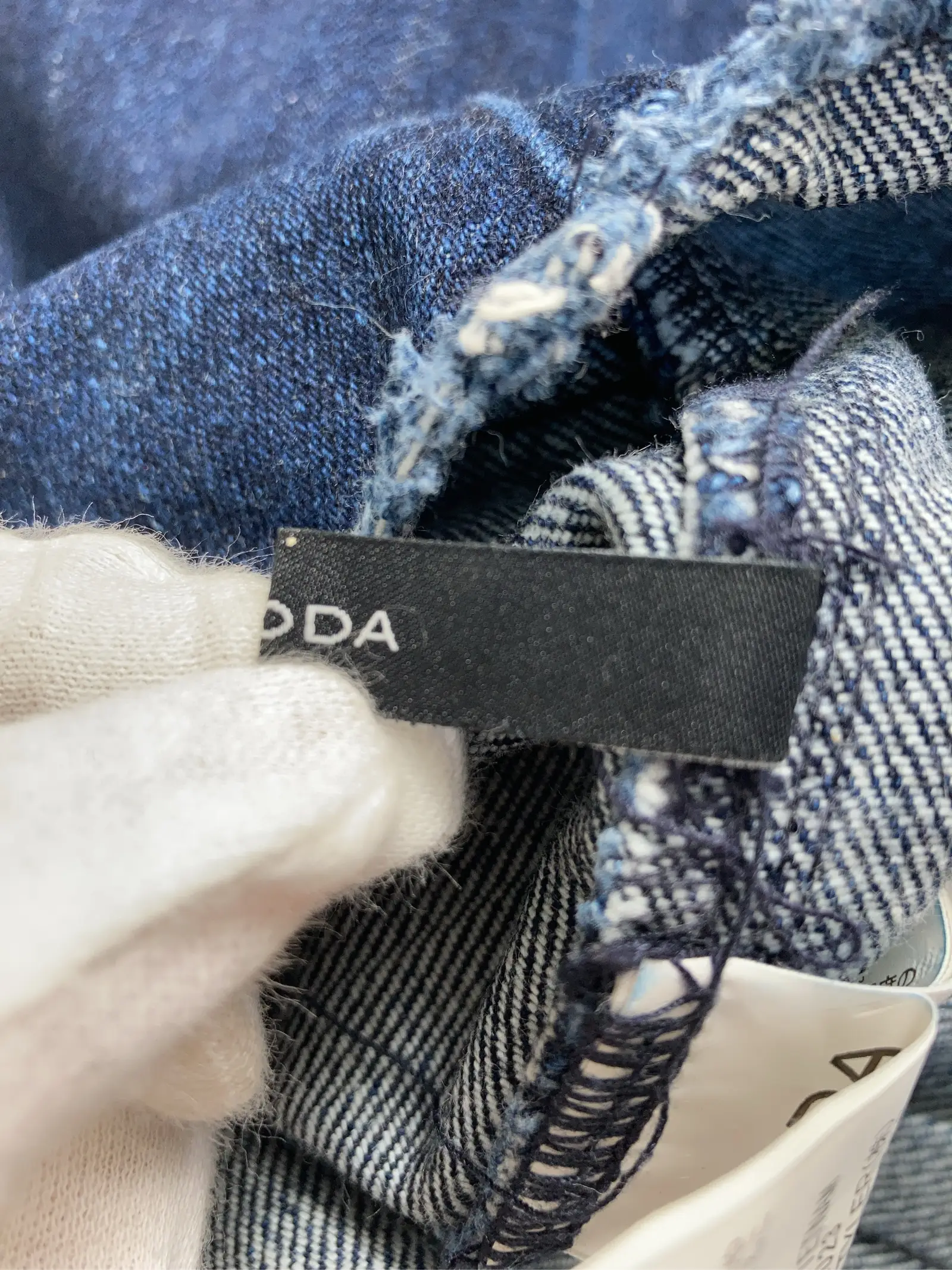 https://r2-worker.digdig.jp/product/121cc43c-e7e7-4e65-97ff-2b72c32bcc0d/846b3a05-6dab-4d35-93bf-05e04dd697b1