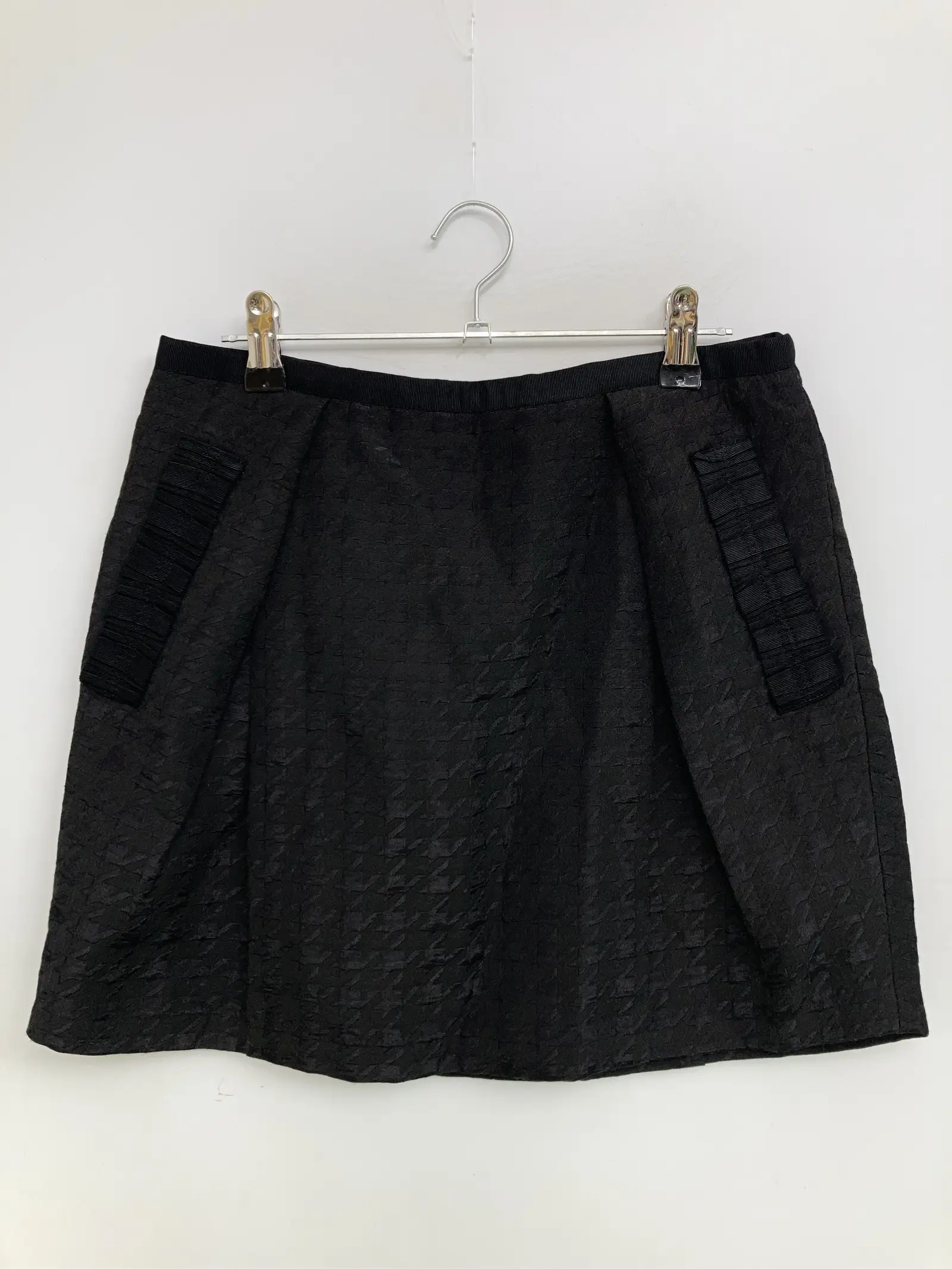 https://r2-worker.digdig.jp/product/12296404-fc46-41b6-8df2-4e25320d87a3/a8641532-838a-49ba-b411-3944541f9f32