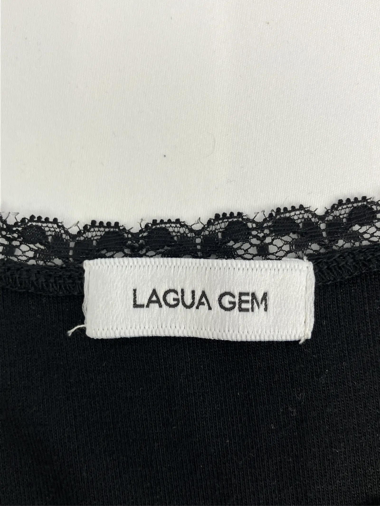 https://r2-worker.digdig.jp/product/12431b7f-57cf-4469-98c0-5c190161b774/7044a5e2-e681-4ce2-9f2a-e18aa2c5ab61
