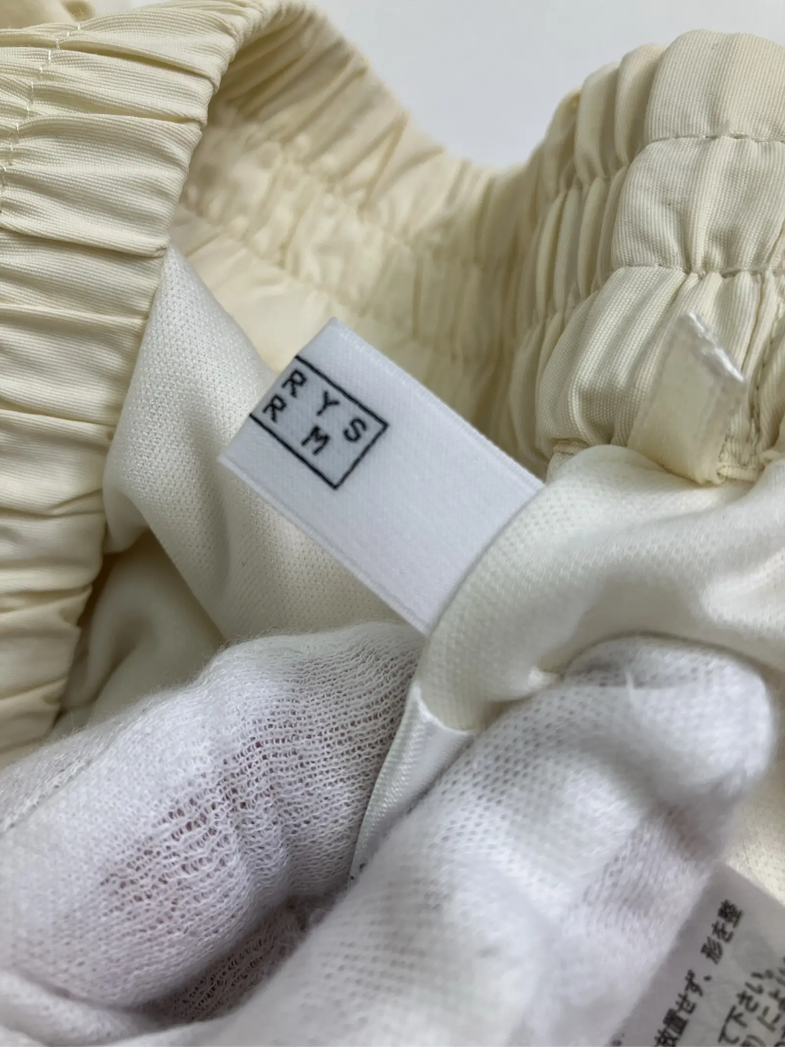 https://r2-worker.digdig.jp/product/12df0f85-d352-4e97-a93a-a7c2d45c2b8f/653724ff-6684-4874-960e-92f2d06b475b