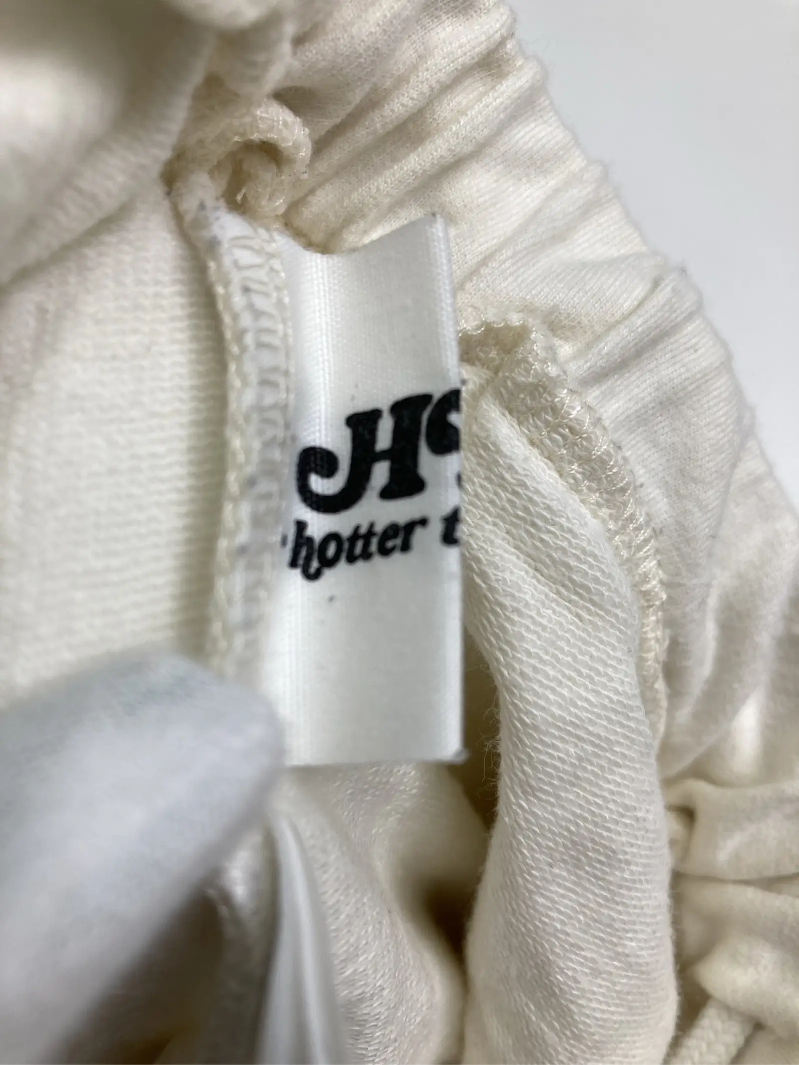 https://r2-worker.digdig.jp/product/13e827e4-d5d6-4fd4-83f2-a9a7cb8def43/6c12295e-f88a-430c-958d-ef4835257fce