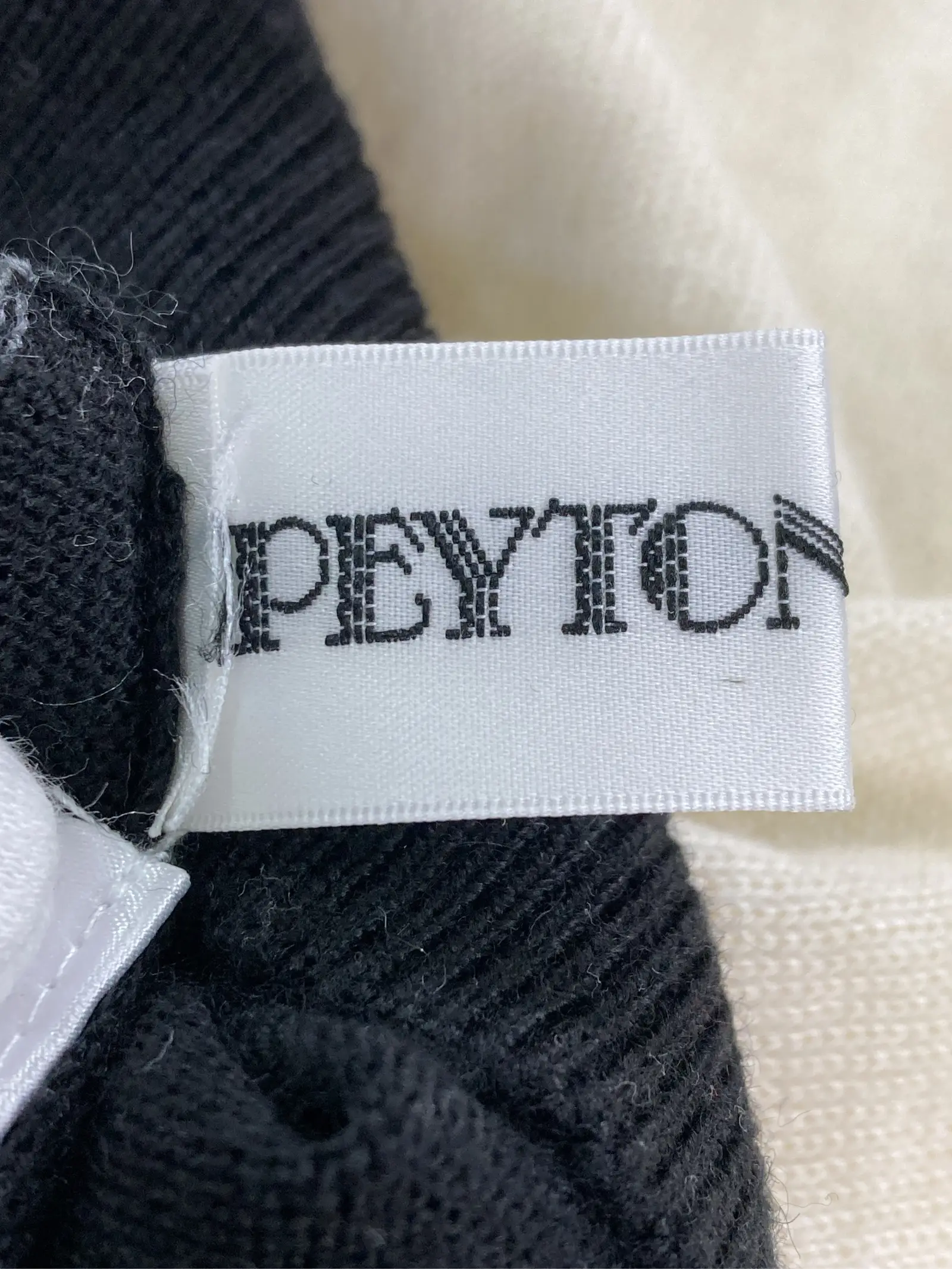 https://r2-worker.digdig.jp/product/15be65c4-e090-450a-a3da-0d7b800c407a/2bfca4e9-dc88-4649-aaa6-3518f5fe6b9e