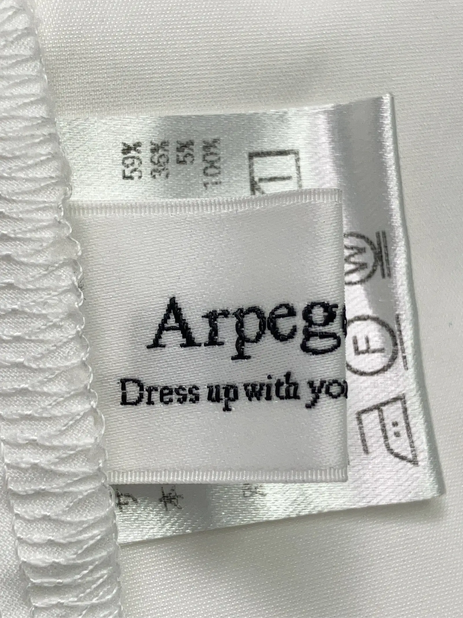 https://r2-worker.digdig.jp/product/1775dea9-92c6-4632-bc2f-e9e84eae408f/e0334f25-9d3e-4185-bb69-d62f0d8e0836