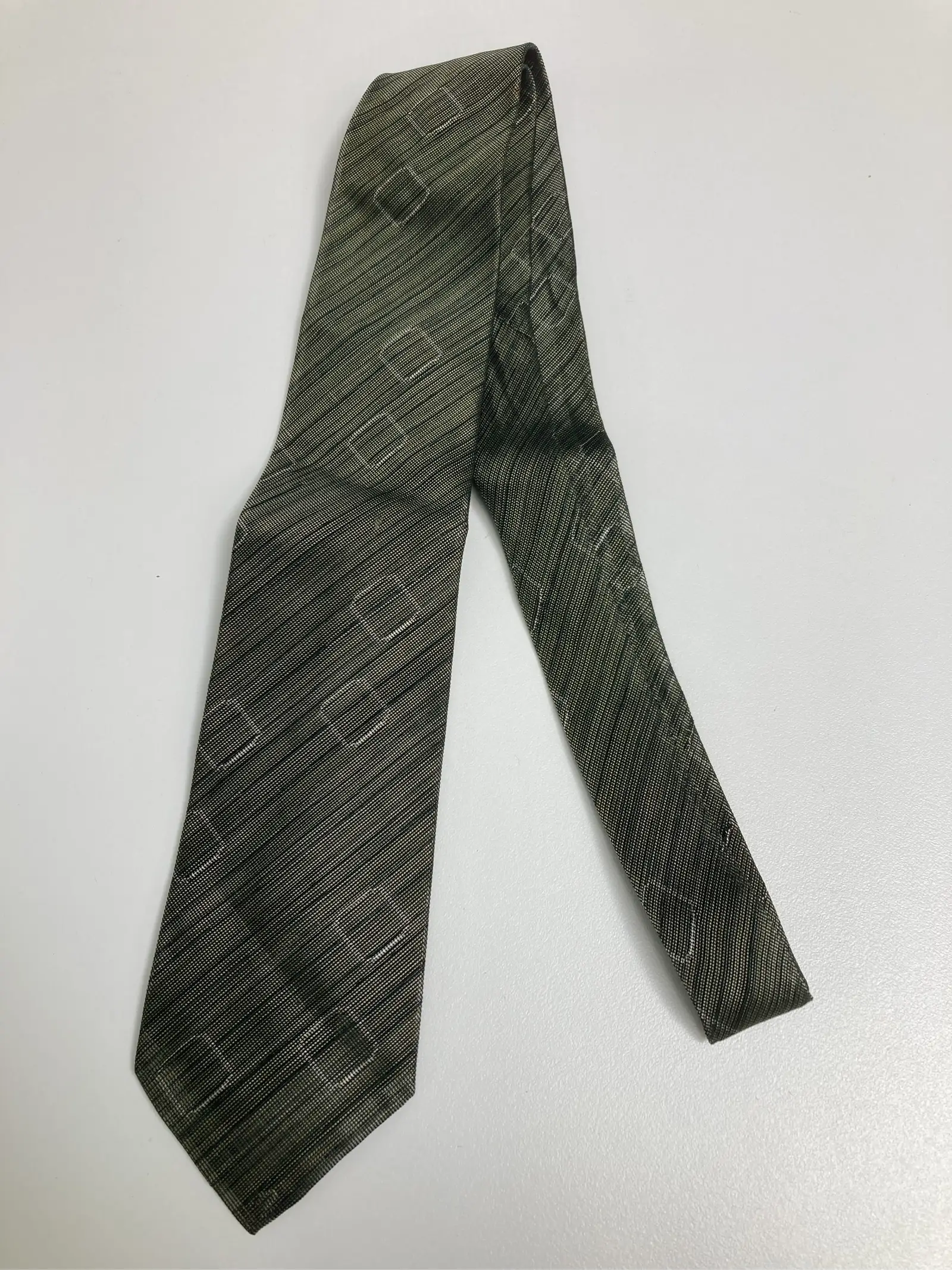 https://r2-worker.digdig.jp/product/1877584f-f807-46e3-b7ed-39b29078691f/deeeeff5-98e7-42ee-9e38-ec21491bc5f6