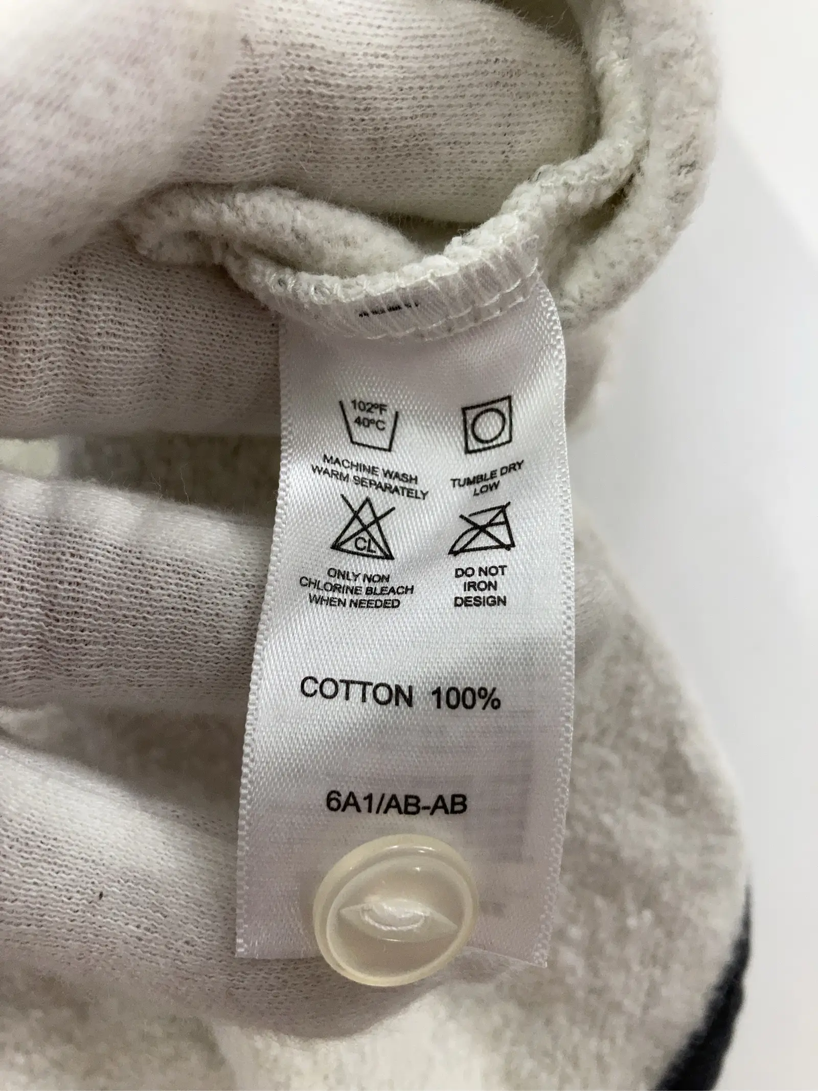 https://r2-worker.digdig.jp/product/18ca8255-0127-42c4-a84e-5a9547dfe814/5c63bad3-4fe3-4524-bb57-b768e080af21