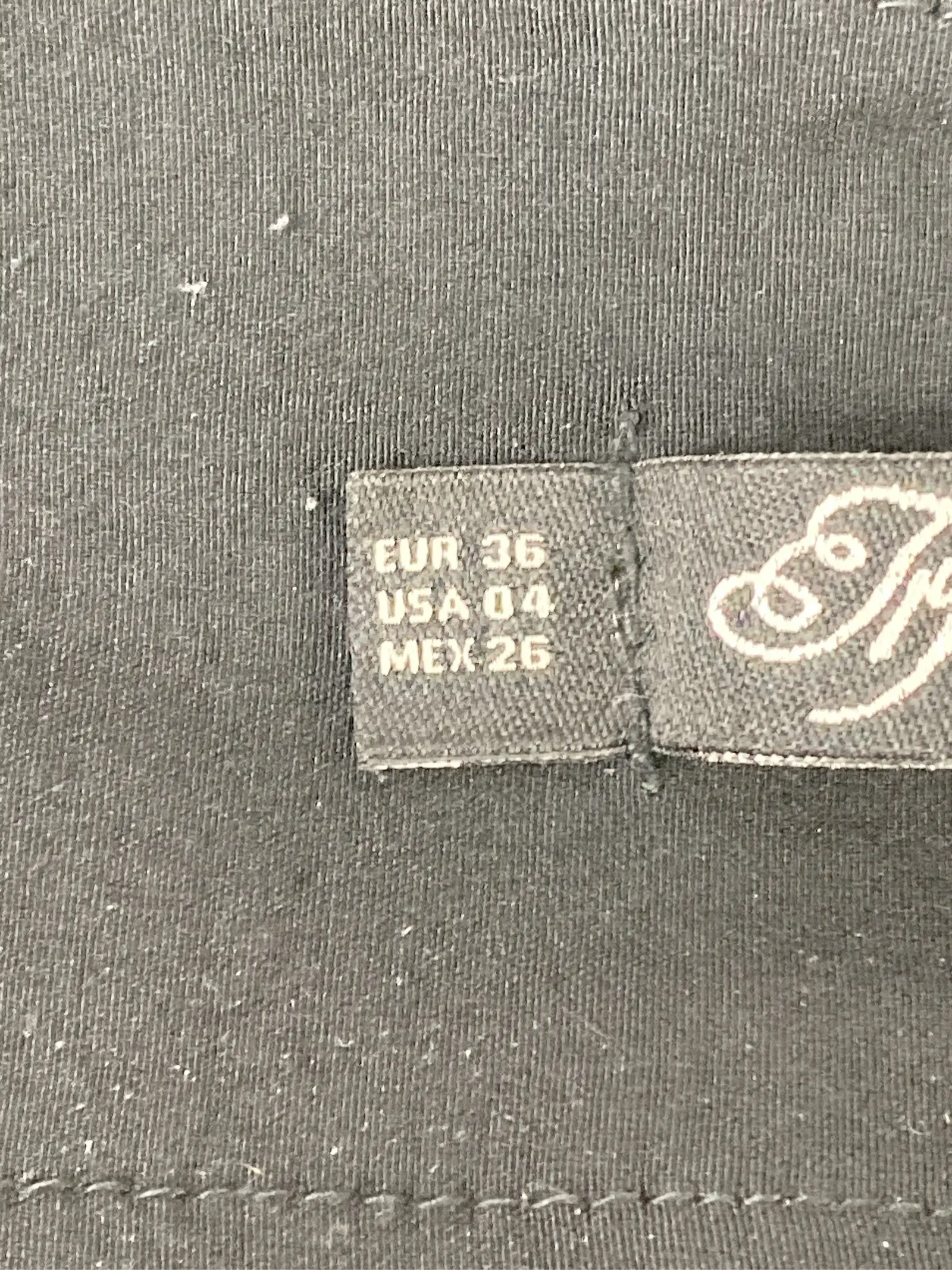 https://r2-worker.digdig.jp/product/1b4d4c71-a4b6-4457-8031-0cf1462e1a91/0cd1168b-560c-4ef1-9e50-f947c1b3104f