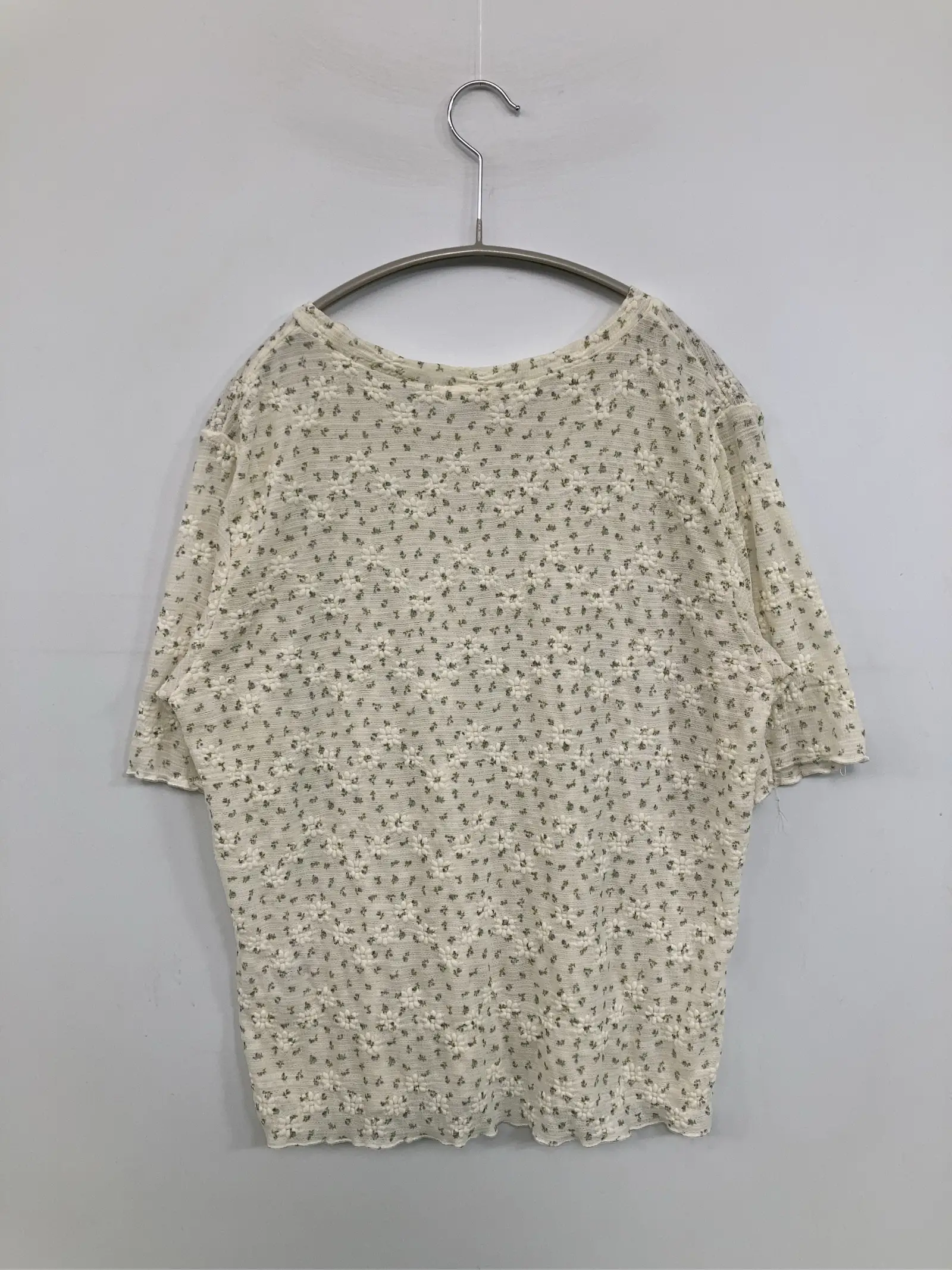 https://r2-worker.digdig.jp/product/1c582c95-ce2a-4d4e-a155-92e541604692/d423b2c3-d70b-4efc-b826-f71a308c9c5d