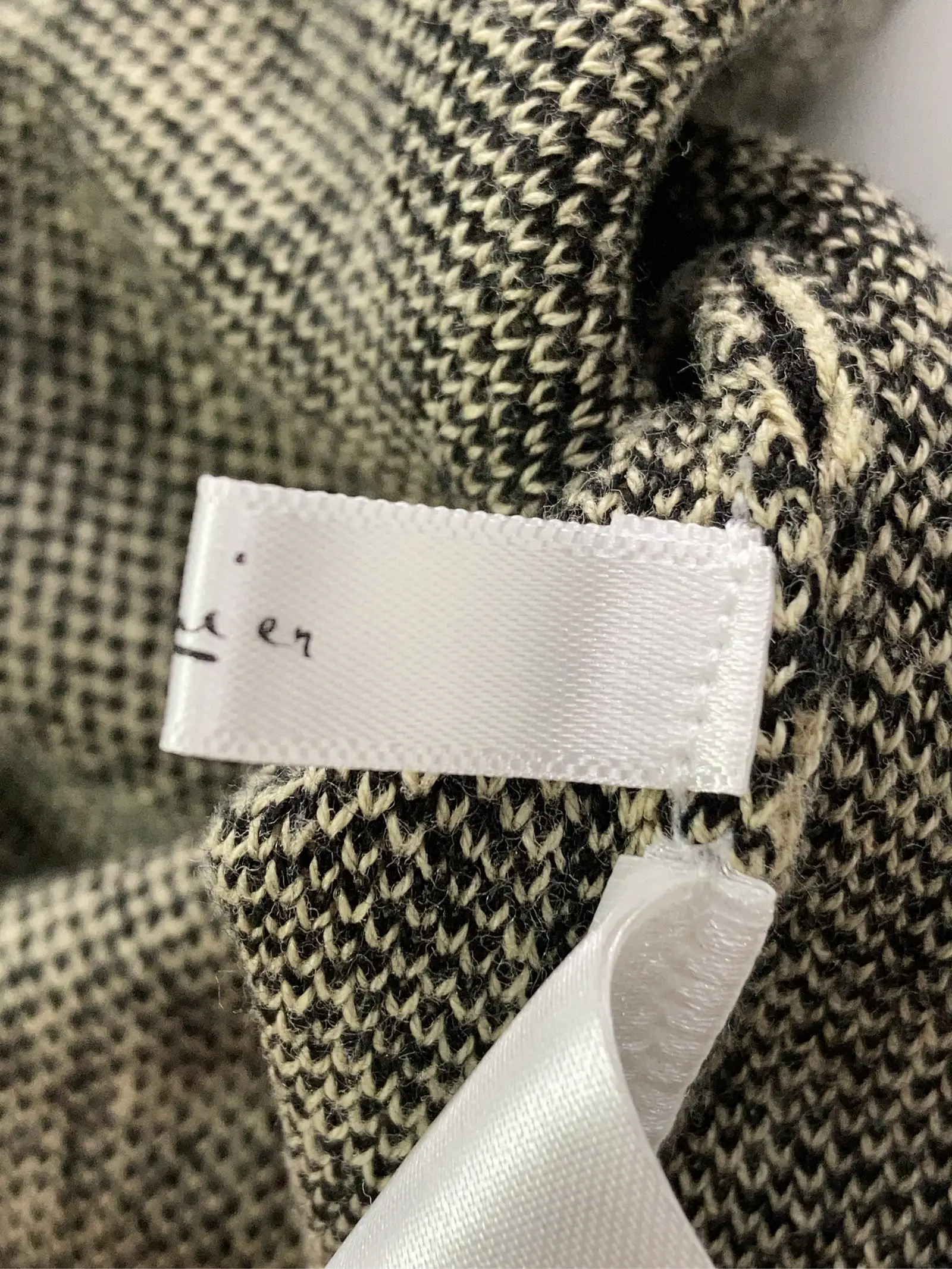 https://r2-worker.digdig.jp/product/1cf0ba20-1ff1-44d1-bcfb-a25fb0df56ed/f4433300-a98e-4f3f-9e4e-f5fbe84e6532