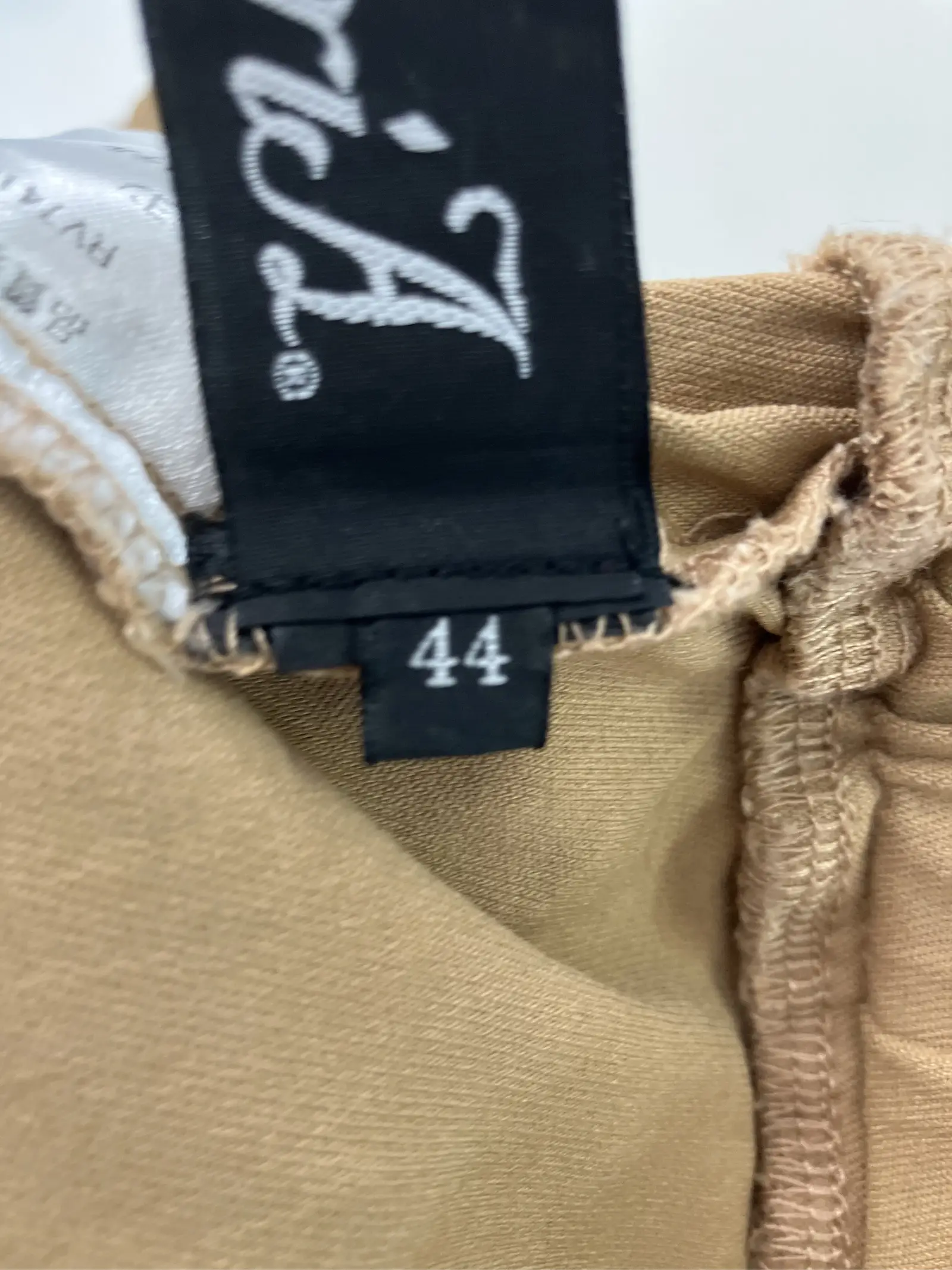 https://r2-worker.digdig.jp/product/1d57aaaf-b433-4861-a67a-038929f58cdb/e6411e28-fc86-48e5-899e-57e31c8a1c79