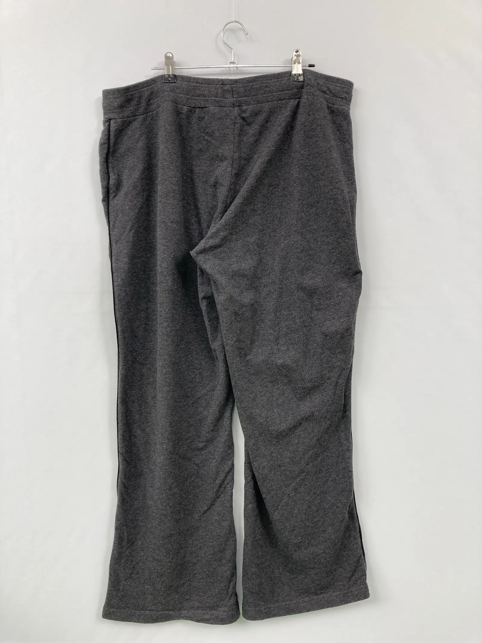 https://r2-worker.digdig.jp/product/1d767310-6f36-45f7-9a4e-4ca61ce04688/32d7afde-93ef-42d4-8dcf-39c68e7c1cff