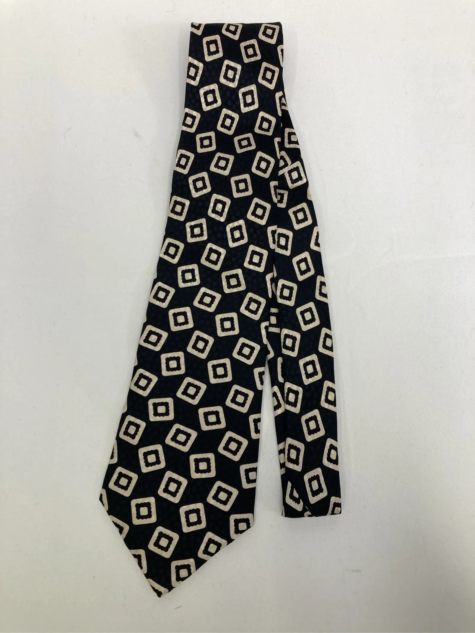 https://r2-worker.digdig.jp/product/1e74a10a-57ff-46b6-bad1-e9608aa5eeb3/1be84988-ad5c-4170-8156-77d78c274fc1