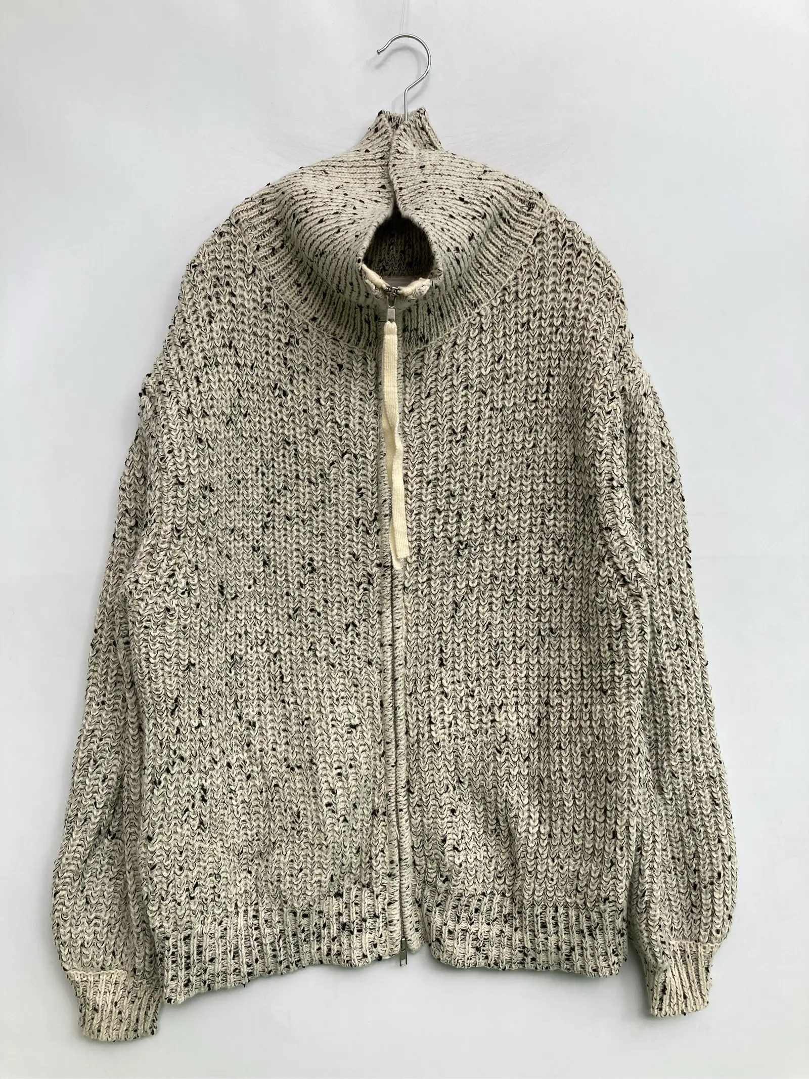 https://r2-worker.digdig.jp/product/1fc01cf6-baa7-4bbf-9602-b08deff272ab/17d5f4c5-cd19-4d55-86ab-e5661c8884df