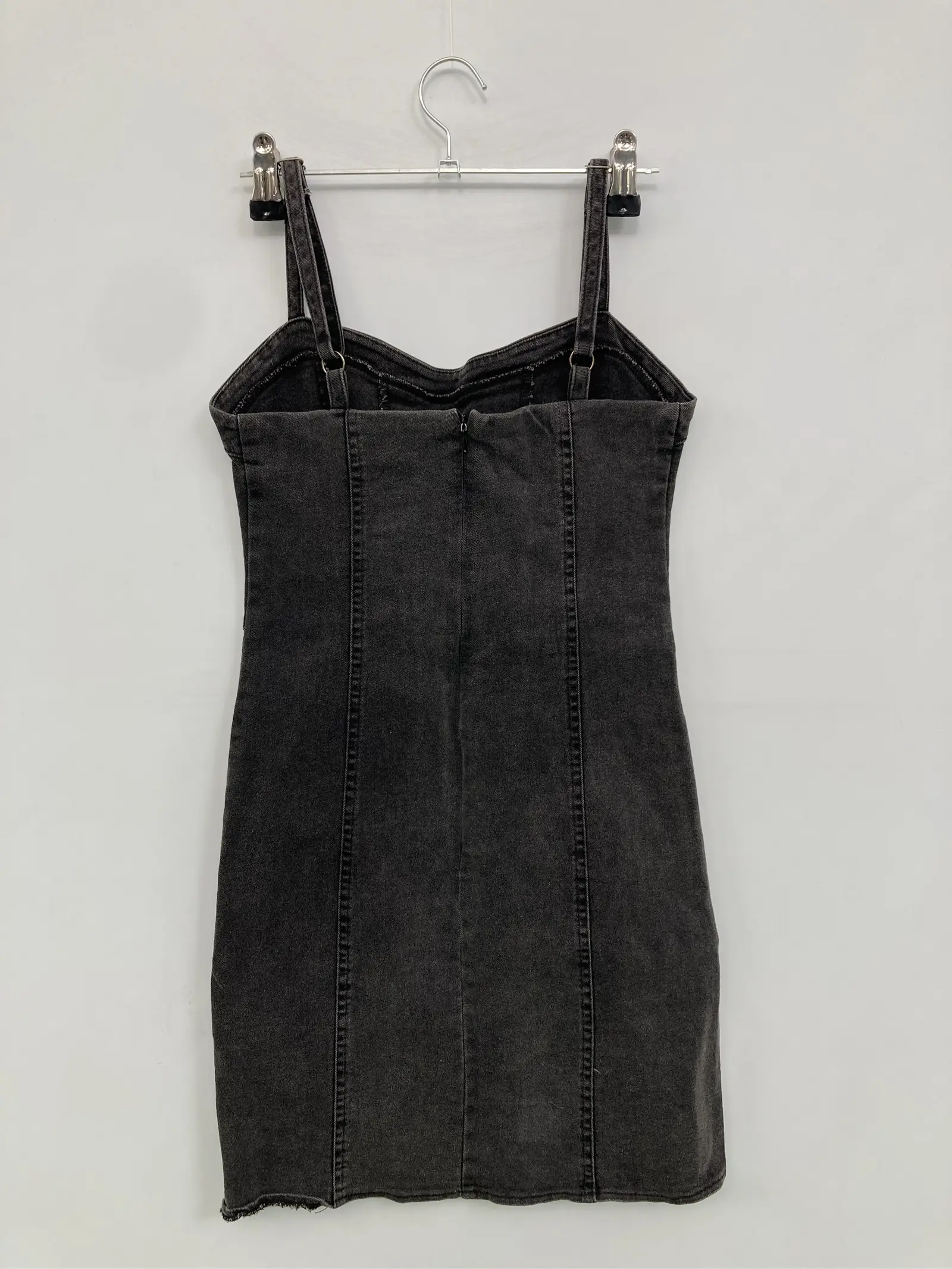 https://r2-worker.digdig.jp/product/1fcf734c-ea4f-4b54-a971-32b3b6632f11/49274e0a-ab85-4d5a-9e45-4c3efd95f7d8