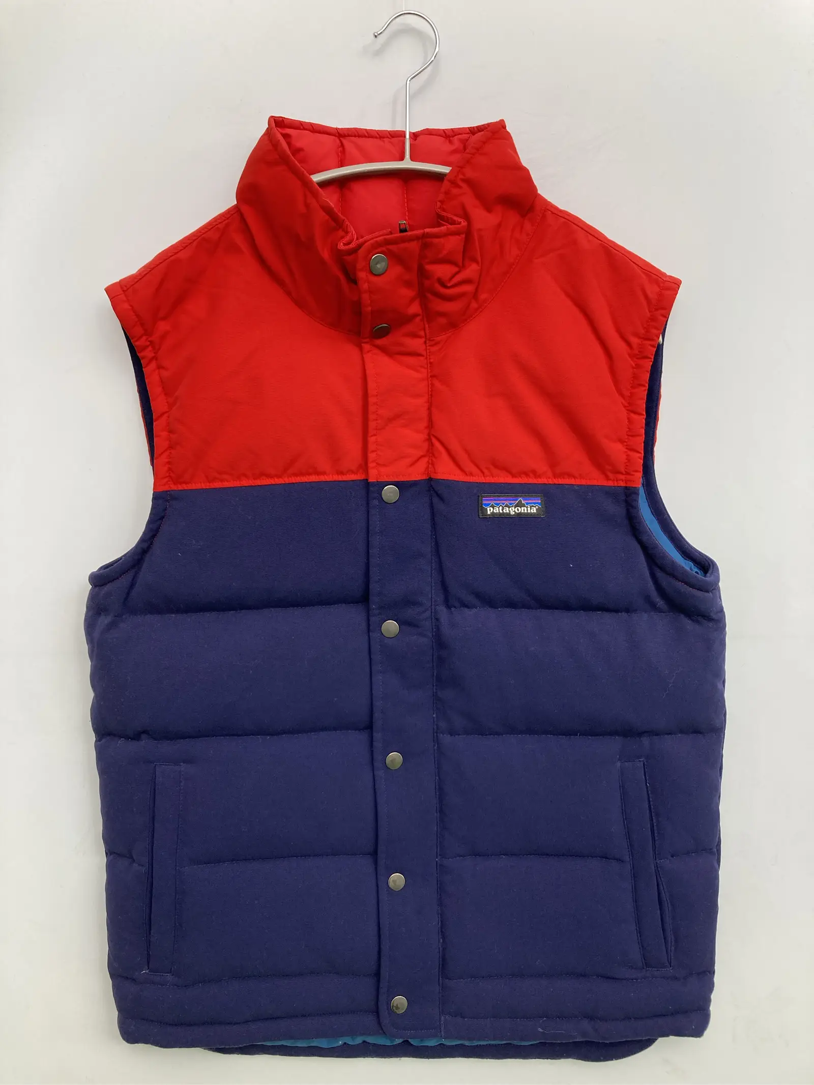 Patagonia ダウンベスト 赤青 patagonia/パタゴニア】ダウンベスト S【古着/USED/中古品】 - digdig