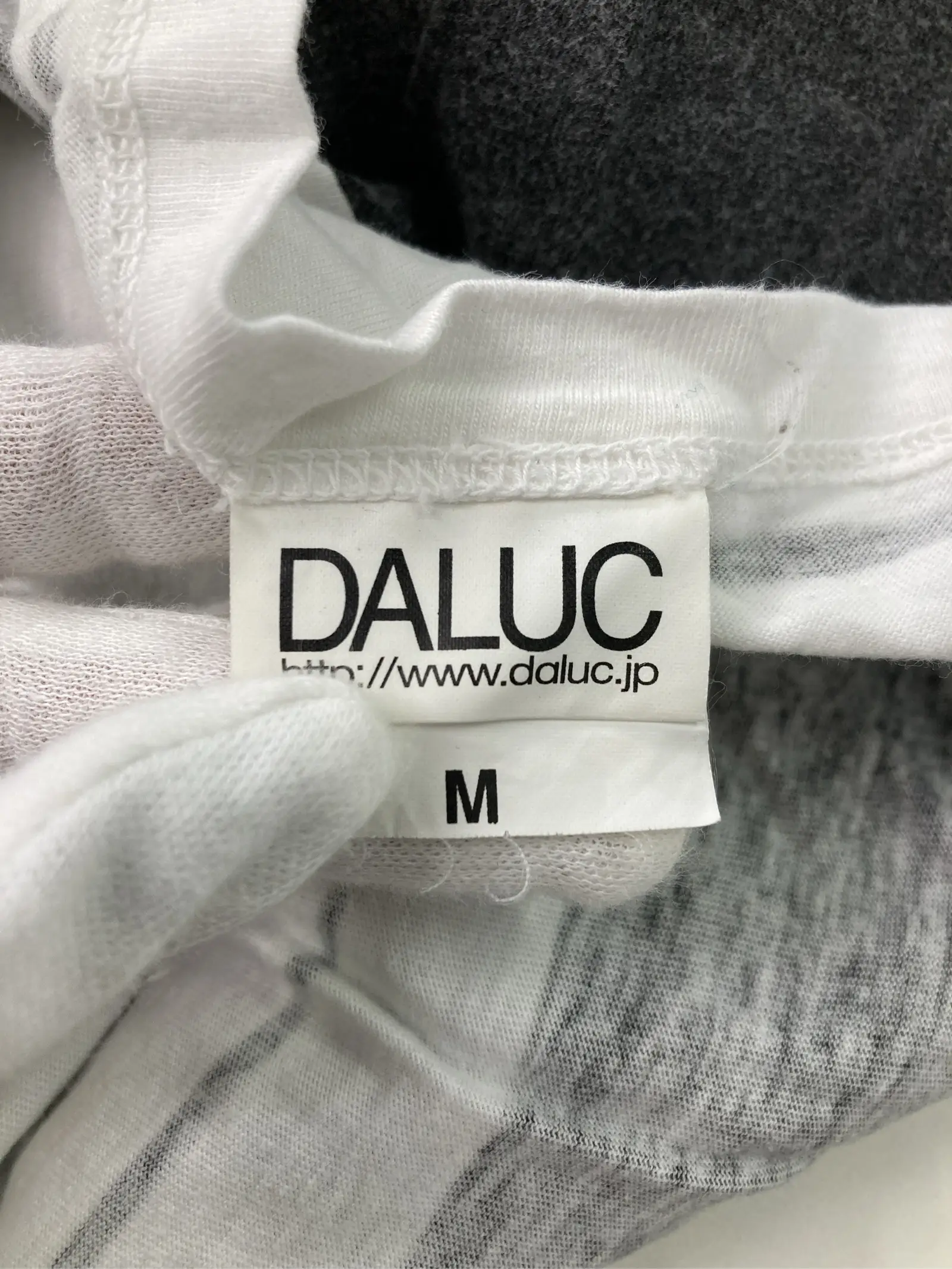 https://r2-worker.digdig.jp/product/2019fb65-2f35-4c03-9c8a-1cb488c2c03b/a72de749-1594-4d8d-b8d4-4a6b07491dfa