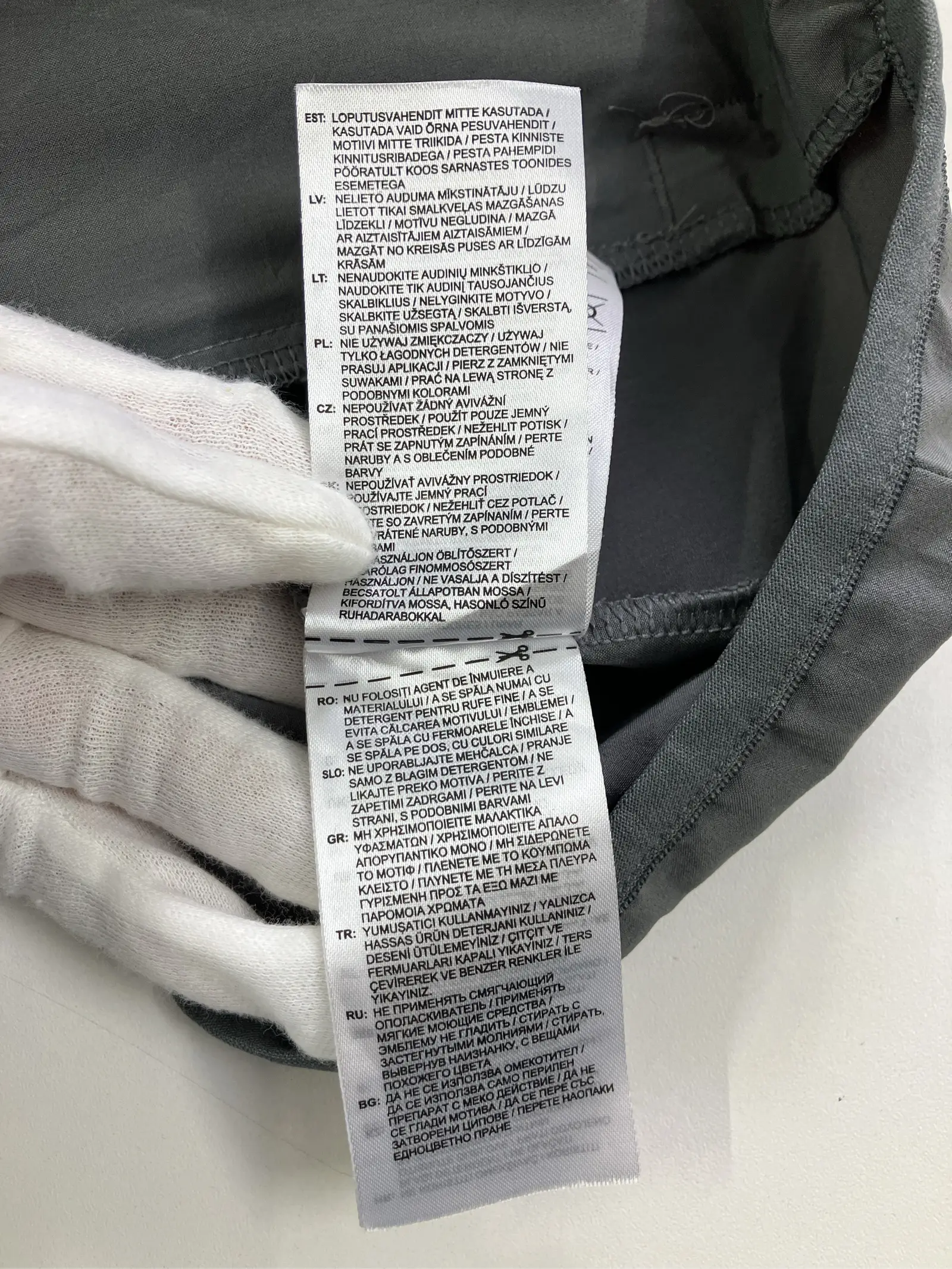 https://r2-worker.digdig.jp/product/2058ed77-26fa-41d2-8109-62d0849315f2/3d133310-a4f1-45f6-83d5-b4bed892965b