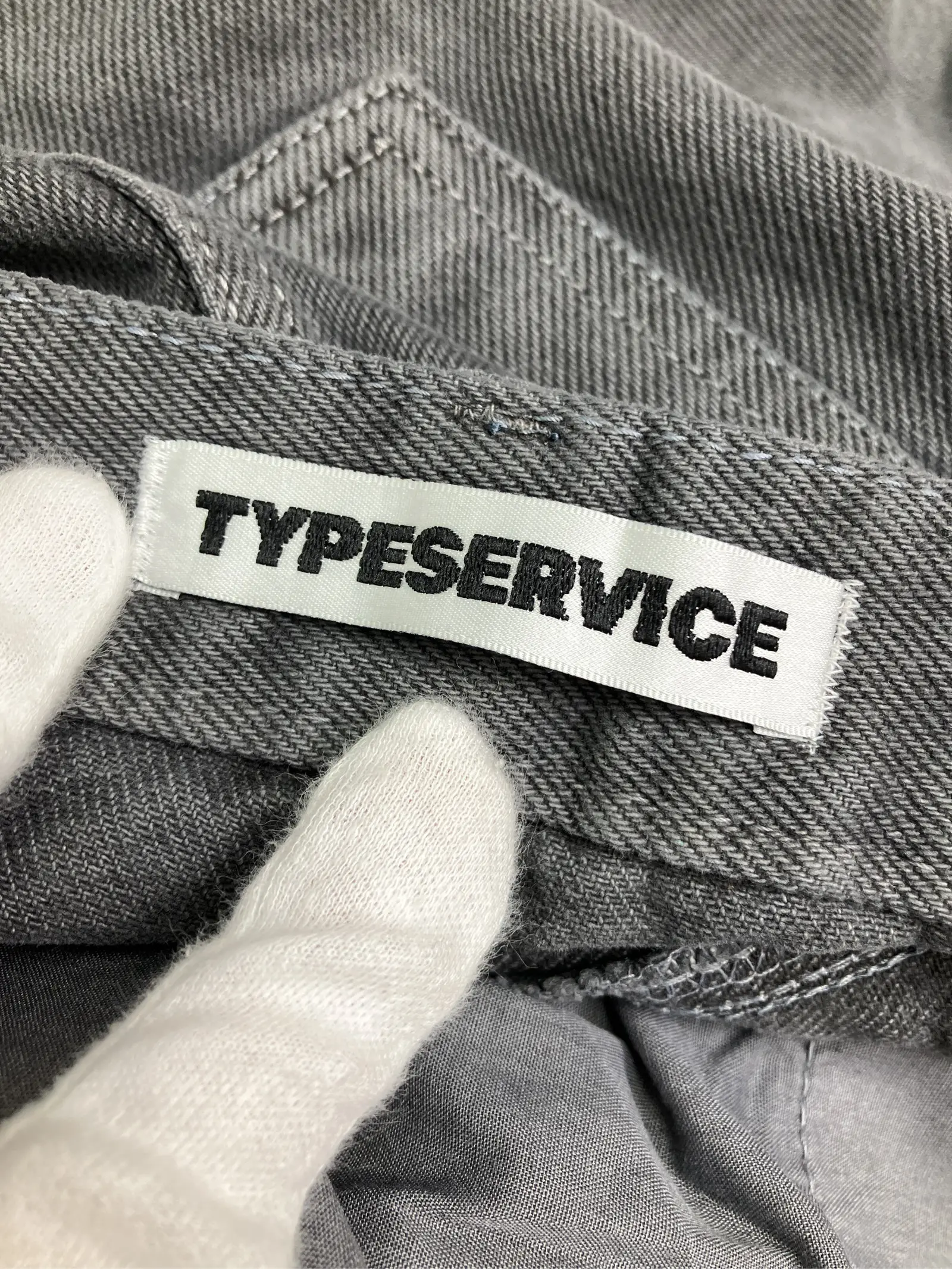 https://r2-worker.digdig.jp/product/2083569d-f8d3-496b-9dce-d376f83041a2/6b856e44-cc93-4cf1-a1b7-a5b41aa46022