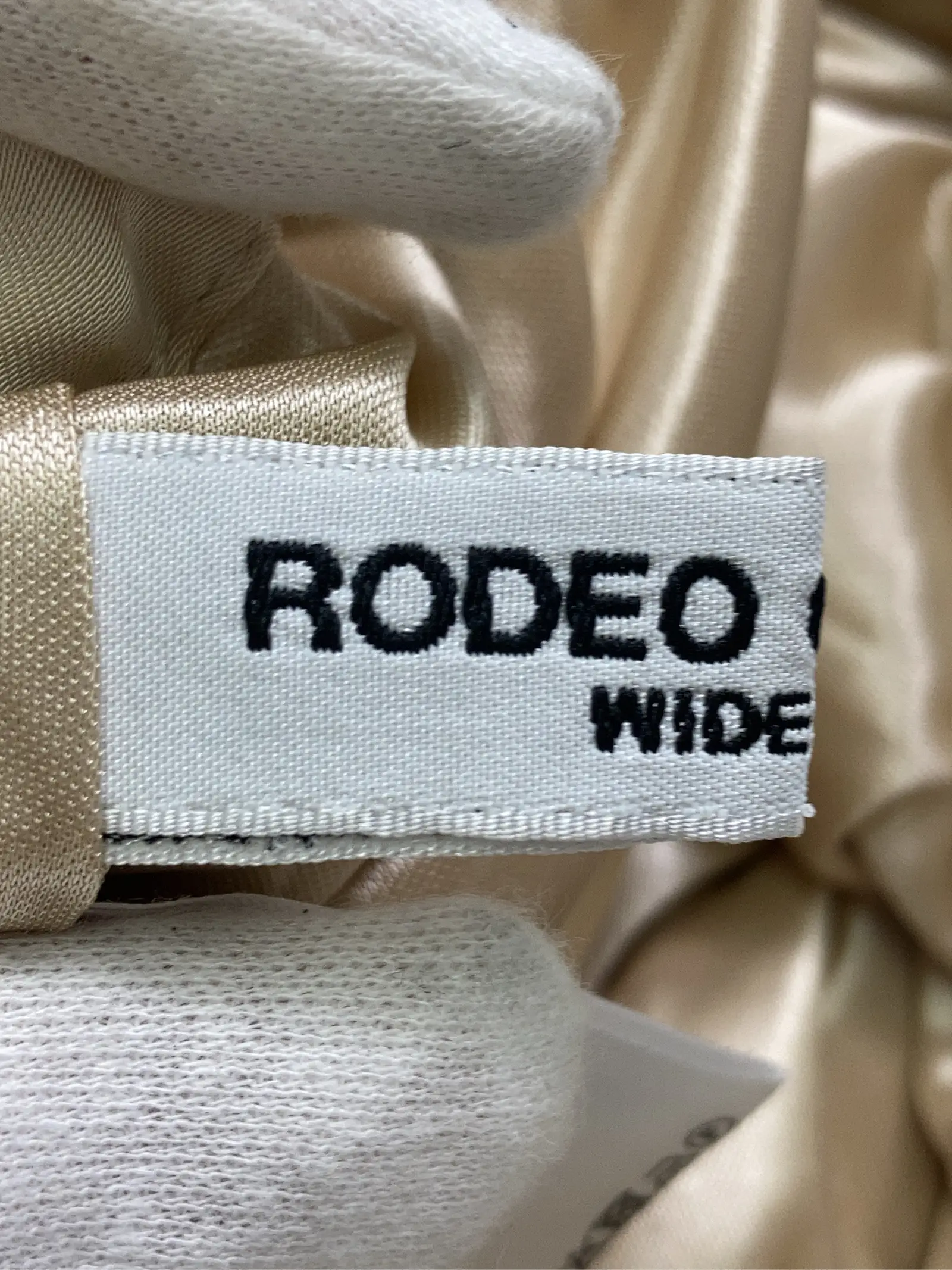 https://r2-worker.digdig.jp/product/20ee7cc6-fc1e-4691-9792-12fe500d30c6/97cc4541-8729-4ab2-9b89-1745ff8e4fd0