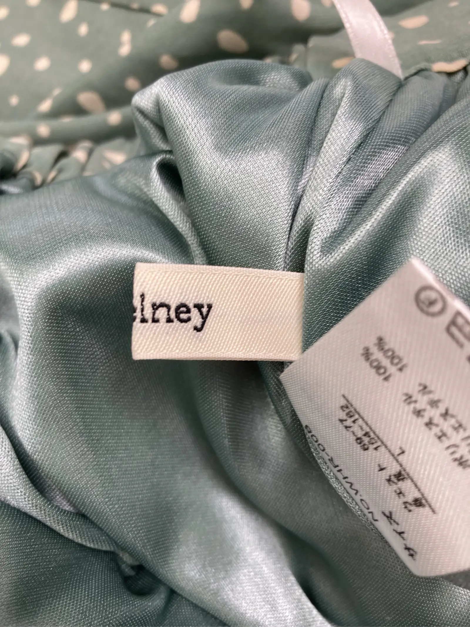 https://r2-worker.digdig.jp/product/2217f20f-82b5-4bf0-a636-4143a00c51f4/e725add3-9e3b-402c-8c5c-c55ca3dd71a6